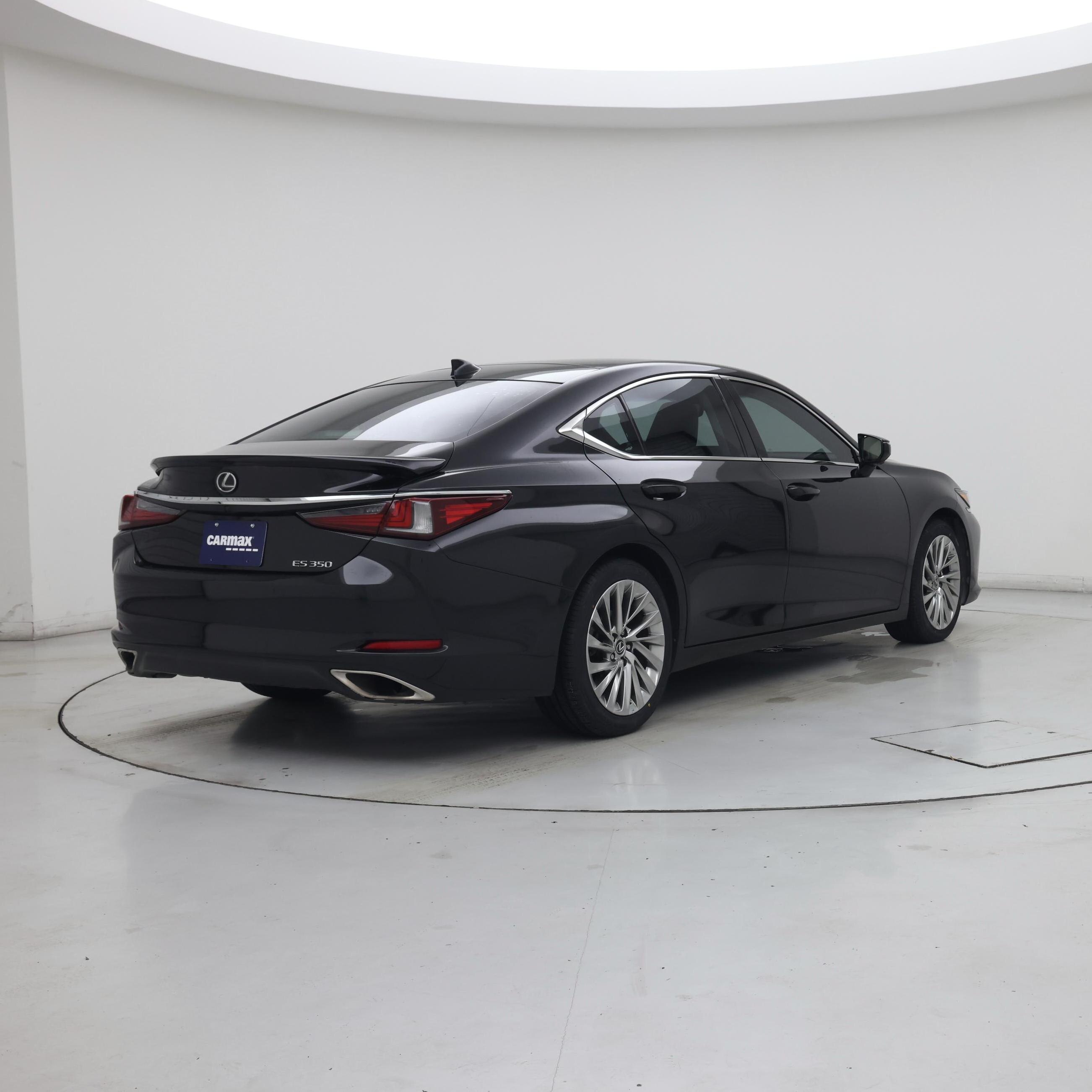 Thumbnail: 2023 Lexus ES - 8