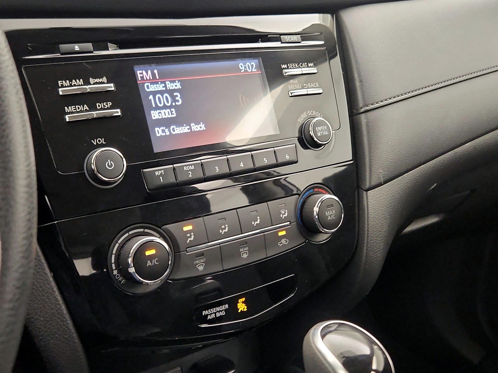 2017 Nissan Rogue S - Photo 17