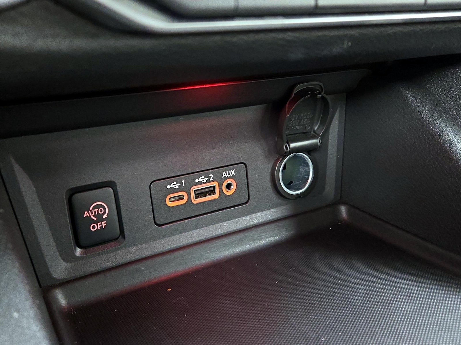 2025 Nissan Sentra SV - Photo 19
