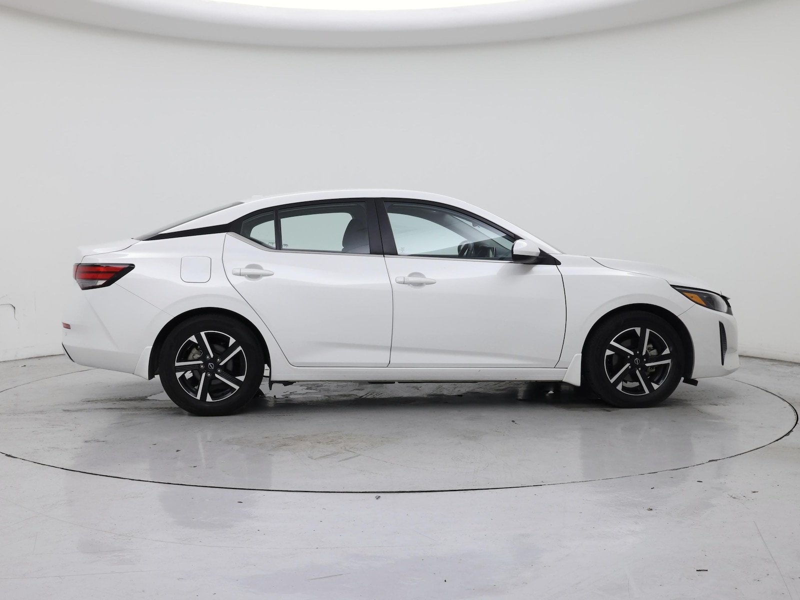 2025 Nissan Sentra SV - Photo 8