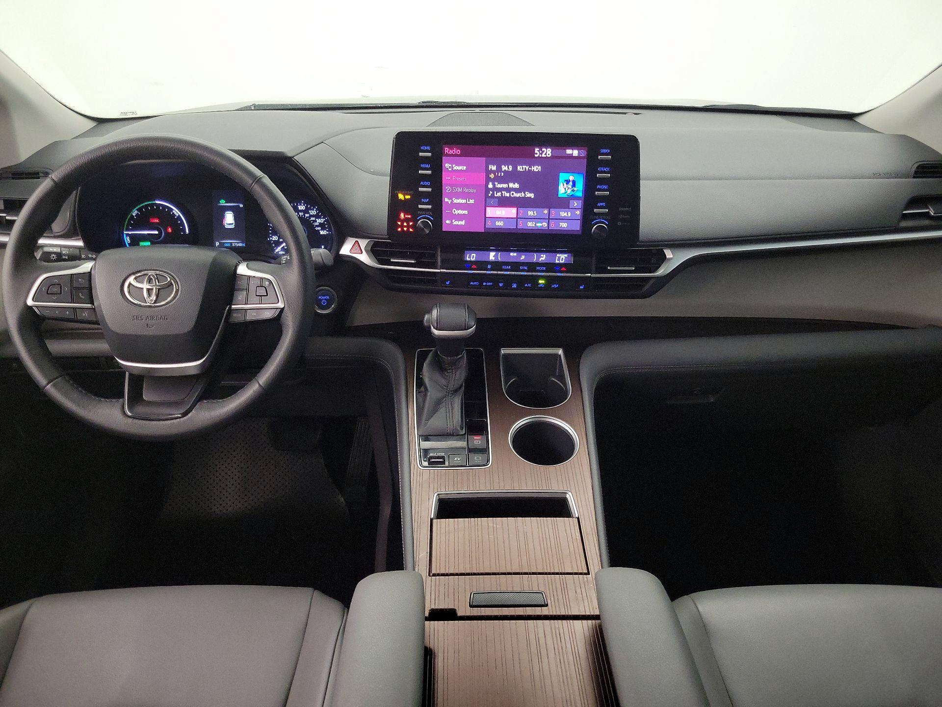 Thumbnail: 2021 Toyota Sienna - 9