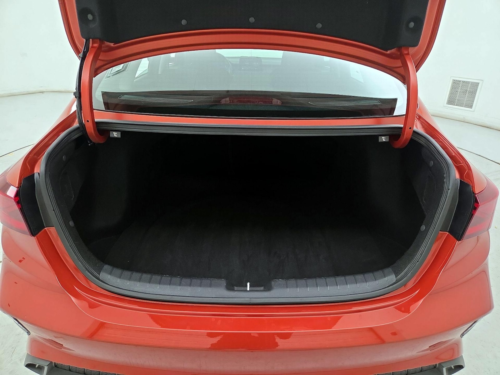 2023 Kia Forte LXS - Photo 21