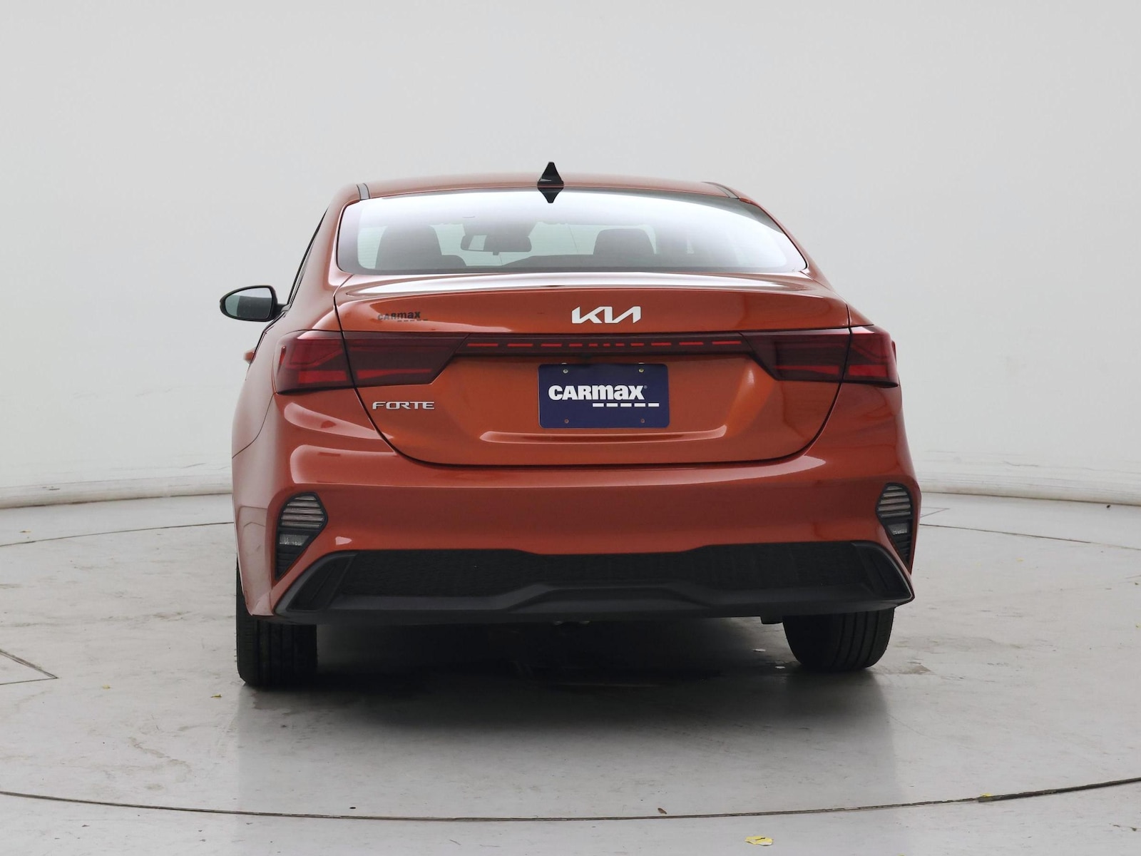 2023 Kia Forte LXS - Photo 7
