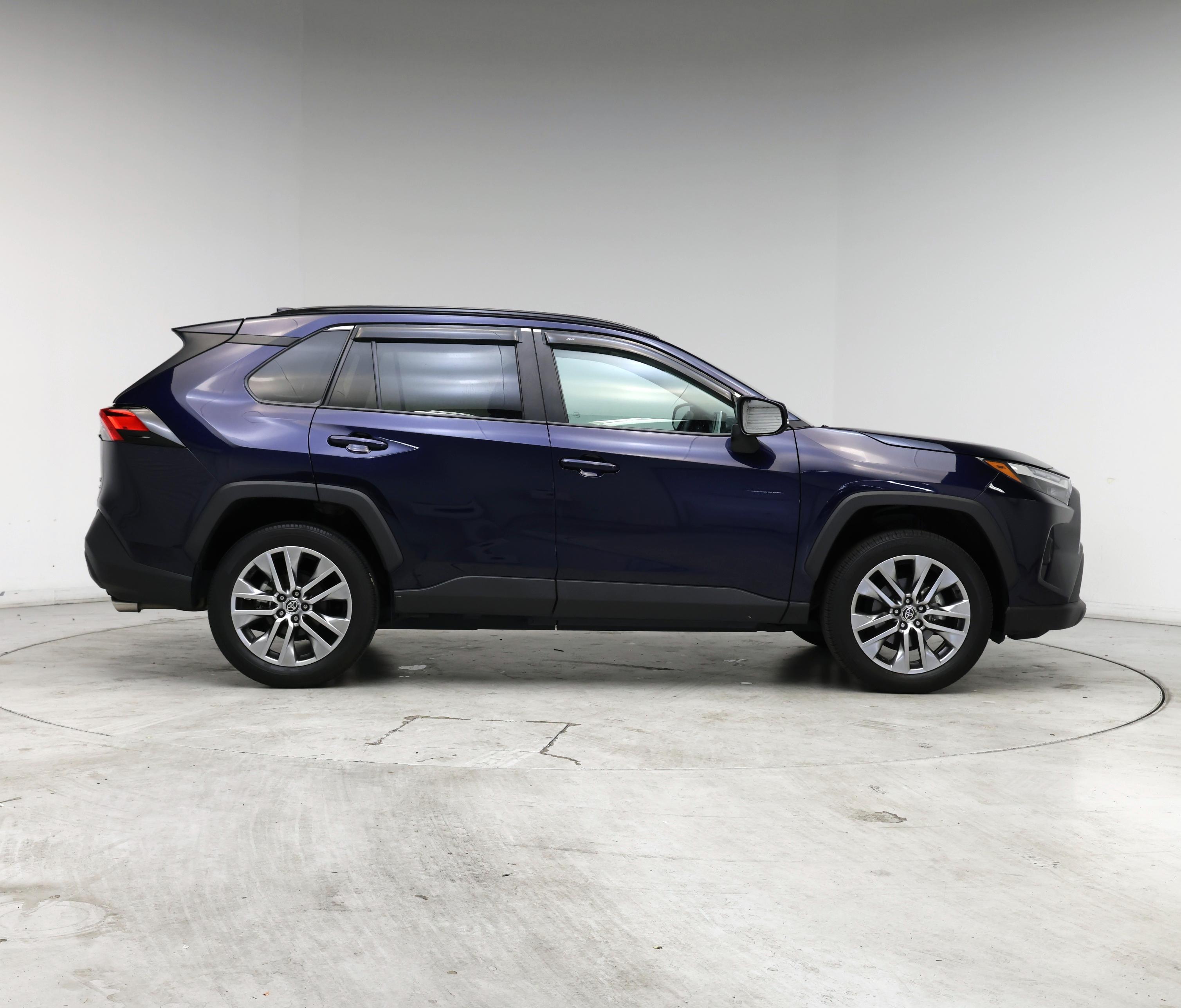 Thumbnail: 2023 Toyota RAV4 - 7