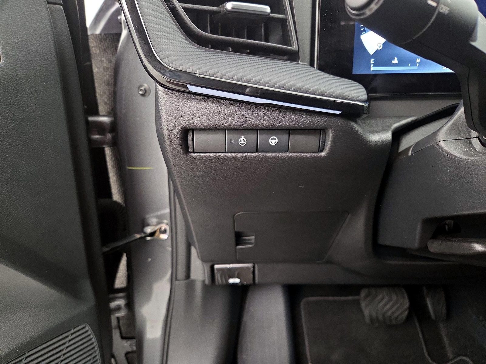 2025 Nissan Kicks SR AWD - Photo 14