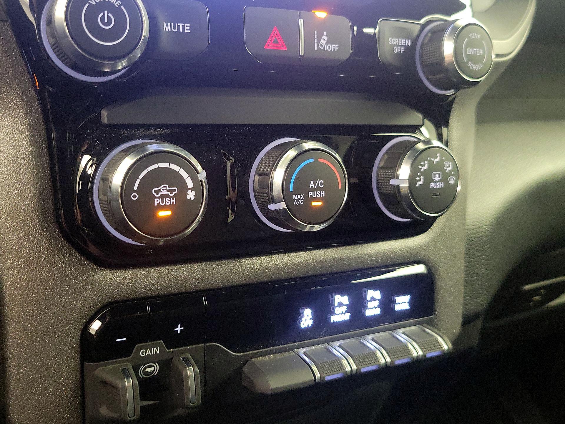 Thumbnail: 2025 RAM 1500 - 16