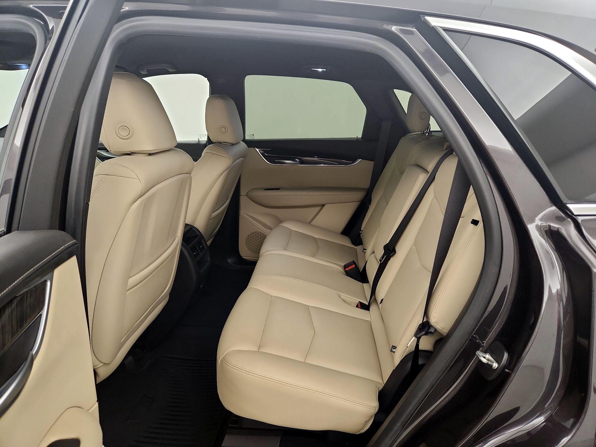 Thumbnail: 2018 Cadillac XT5 - 19
