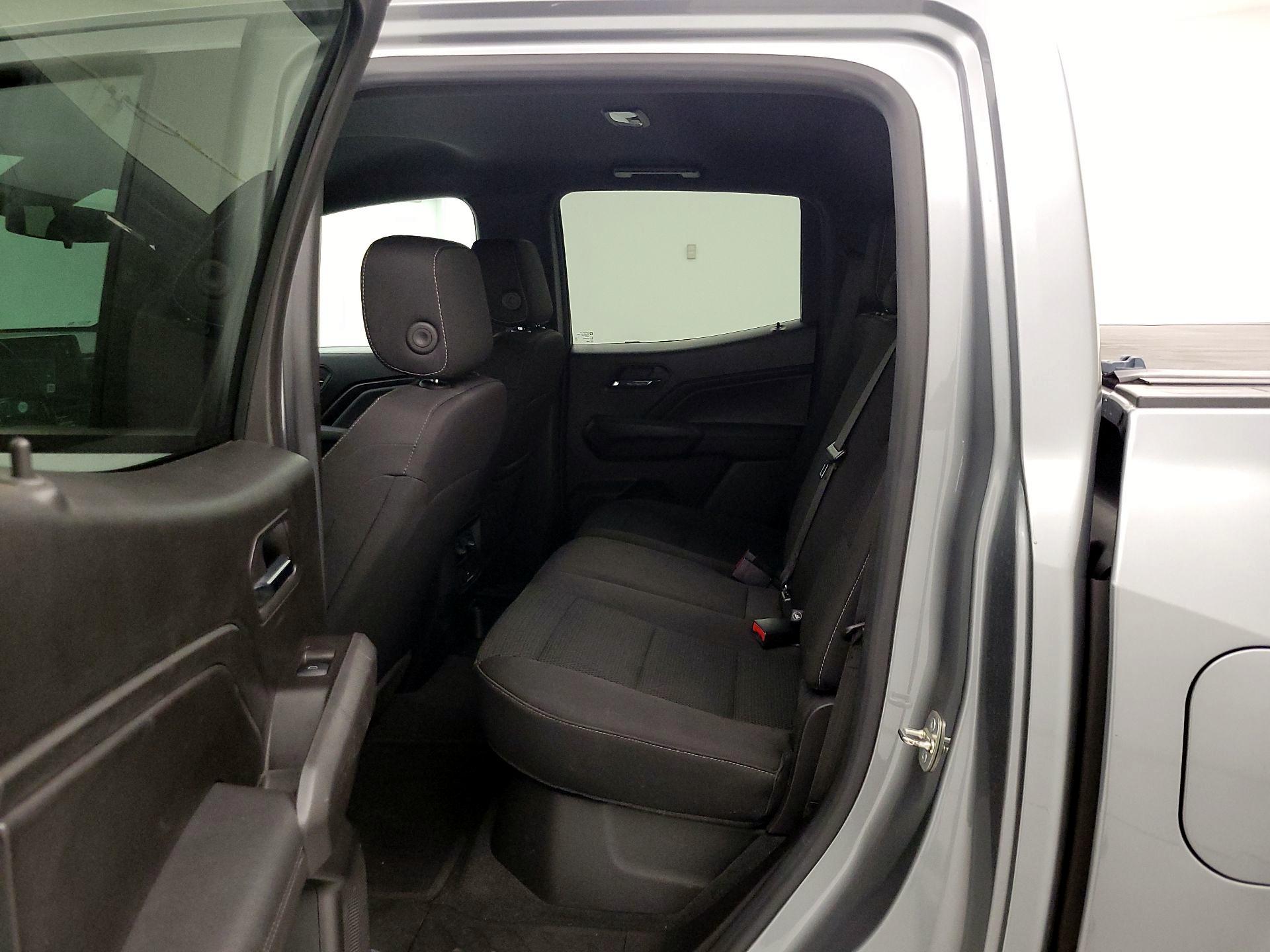 Thumbnail: 2023 Chevrolet Colorado - 18