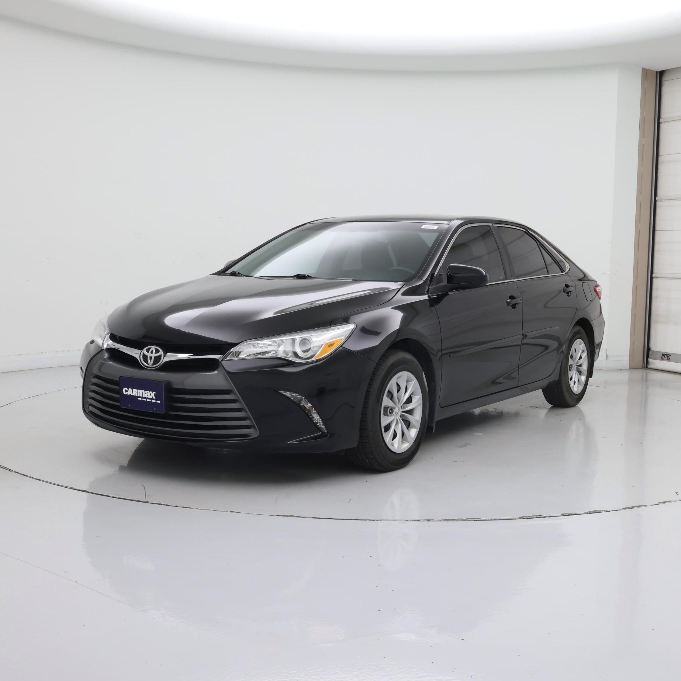Thumbnail: 2015 Toyota Camry - 4