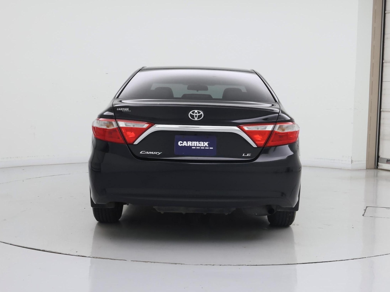 2015 Toyota Camry LE - Photo 7
