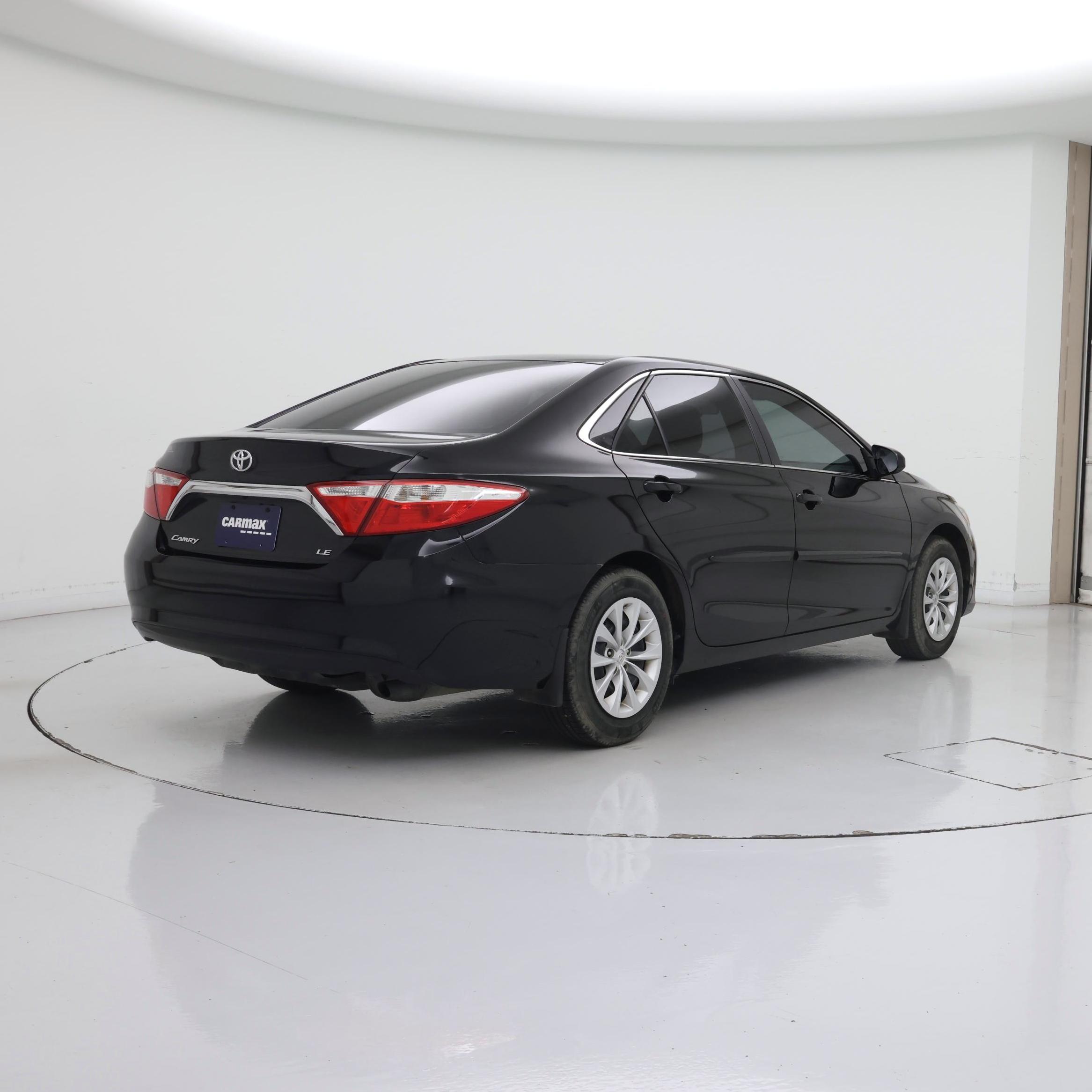 Thumbnail: 2015 Toyota Camry - 8