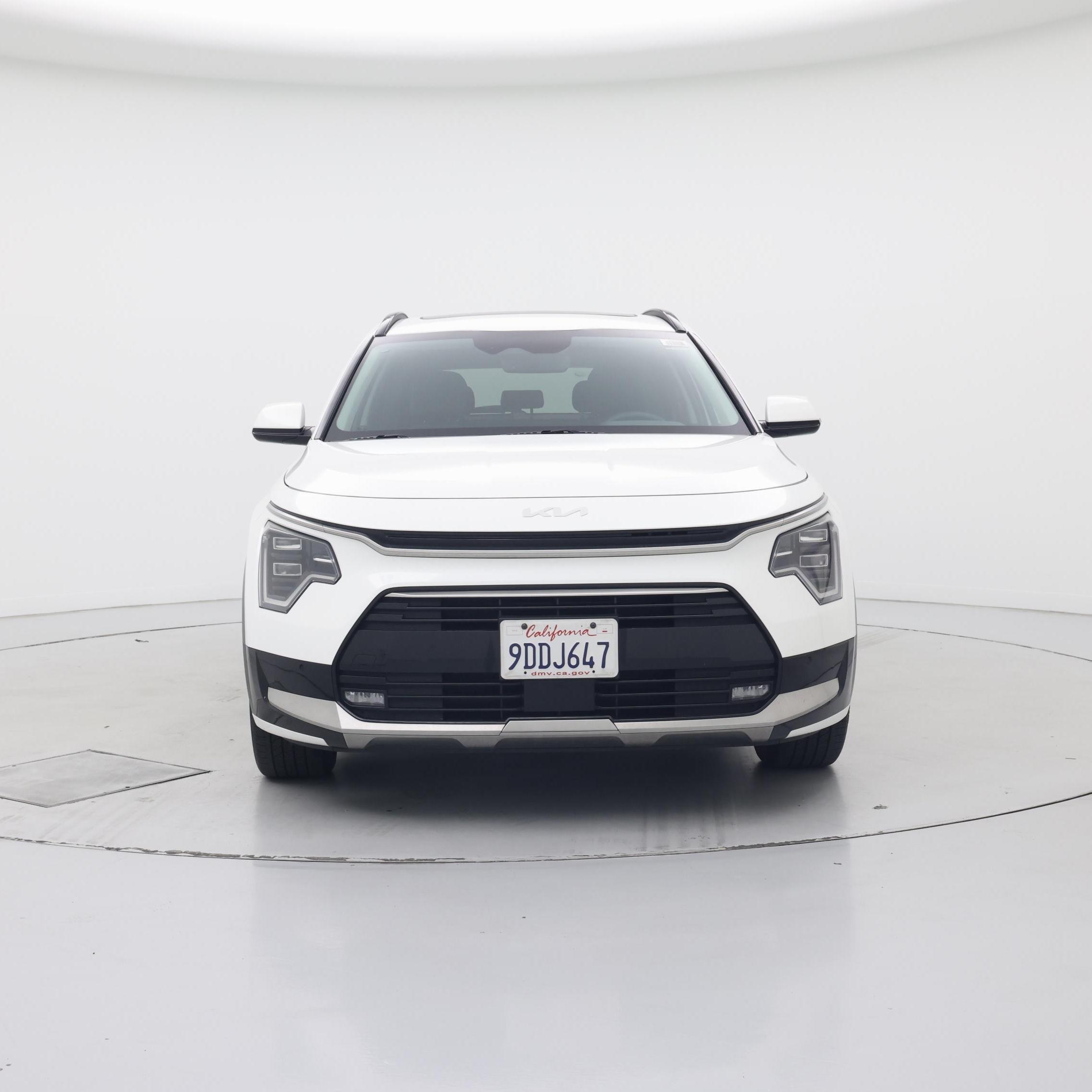 Thumbnail: 2023 Kia Niro - 5