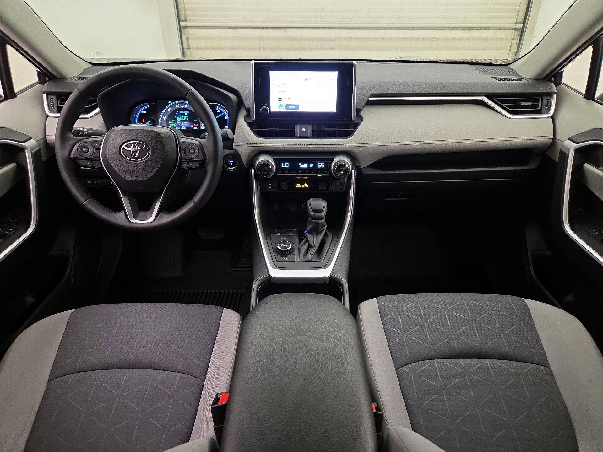 Thumbnail: 2025 Toyota RAV4 - 9
