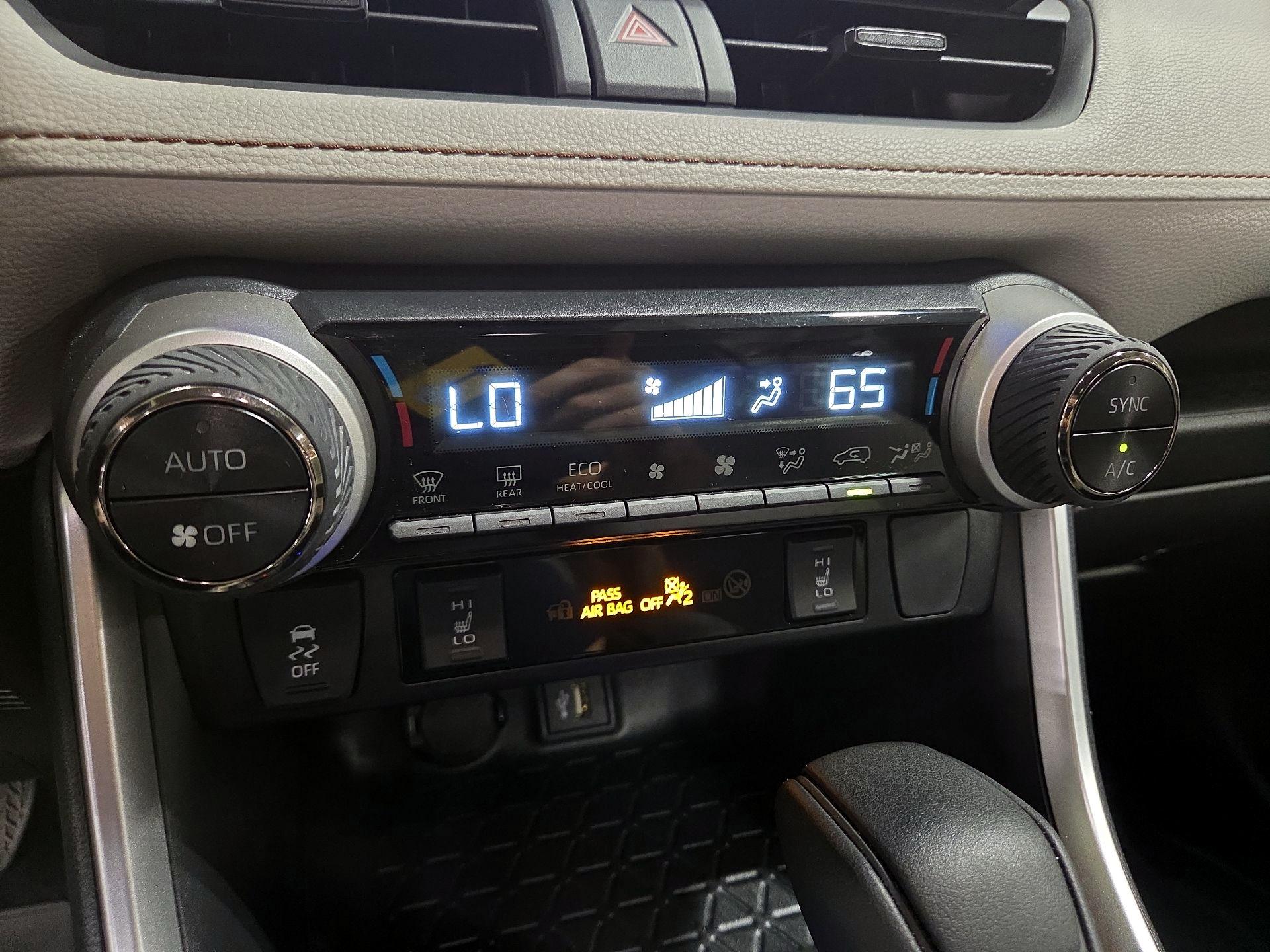 Thumbnail: 2025 Toyota RAV4 - 16
