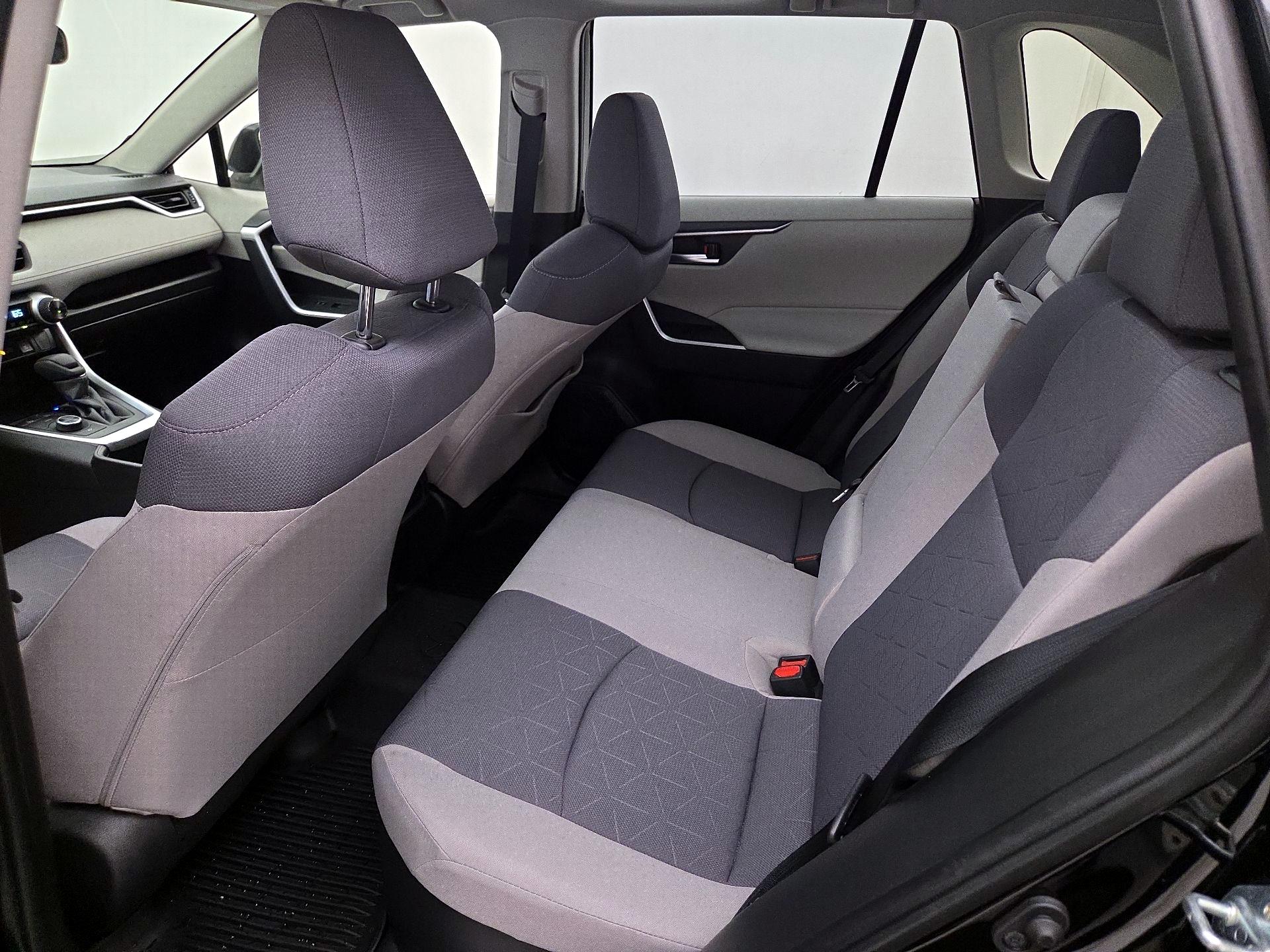 Thumbnail: 2025 Toyota RAV4 - 20
