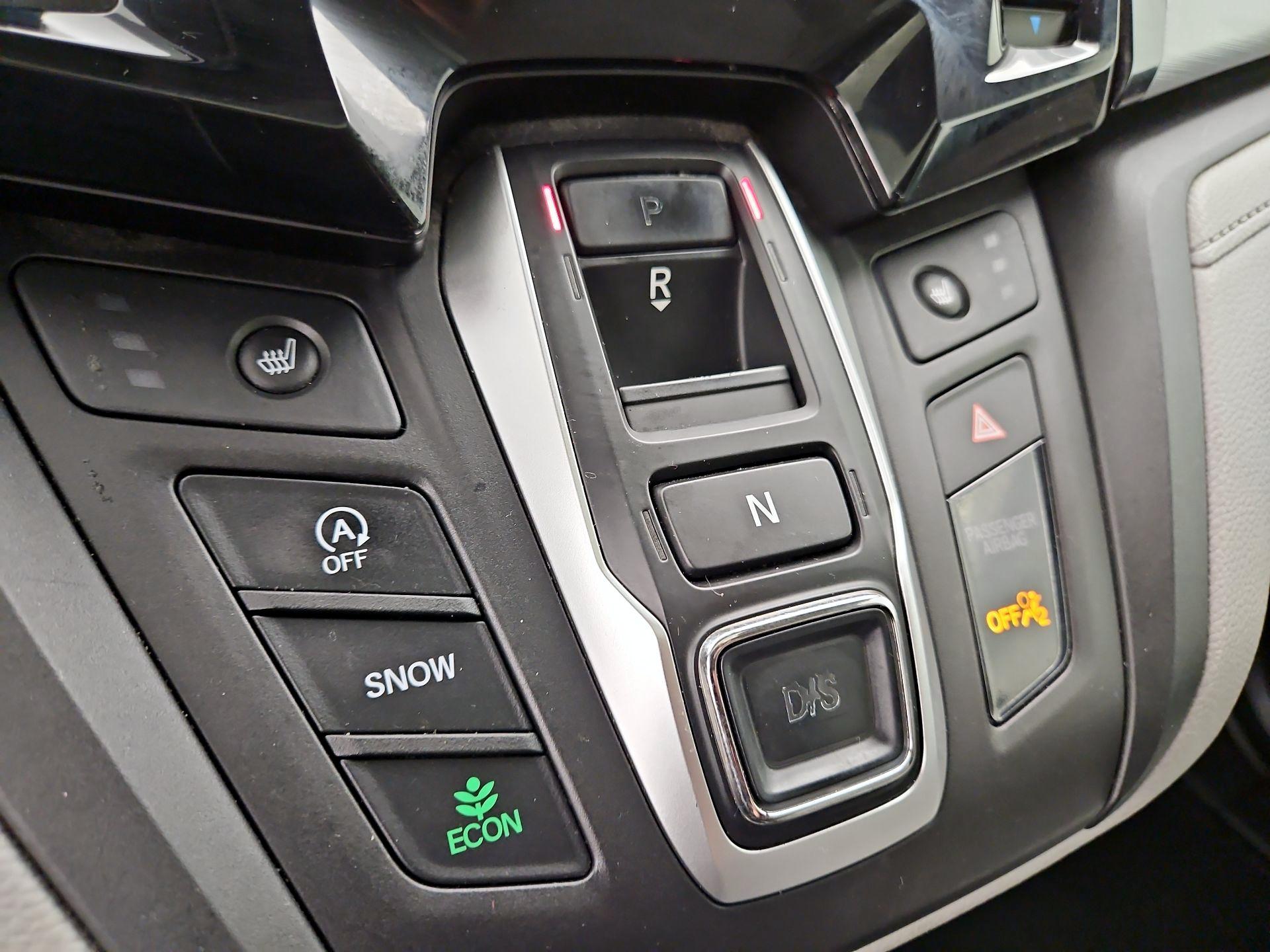 Thumbnail: 2018 Honda Odyssey - 18