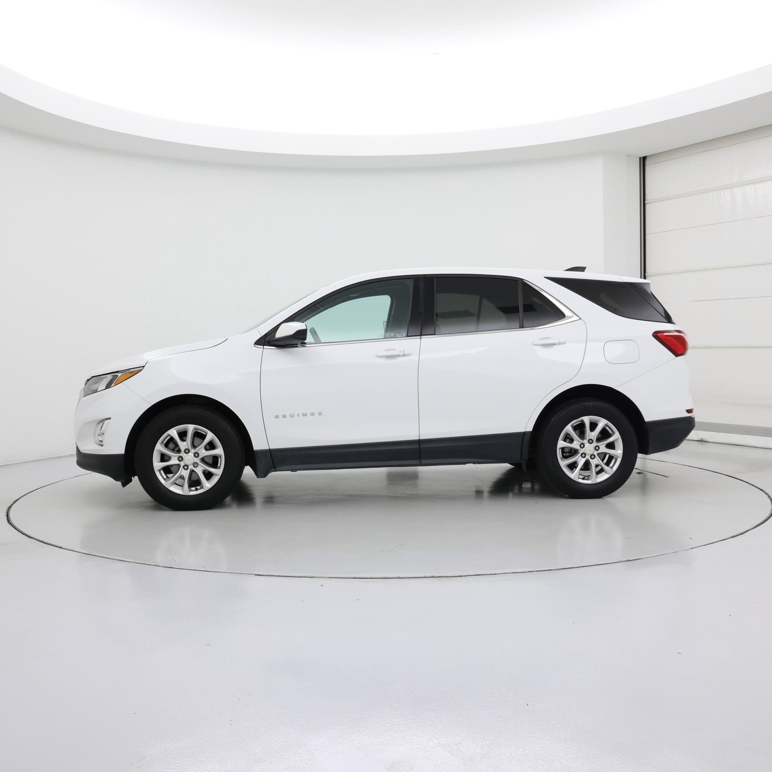 Thumbnail: 2020 Chevrolet Equinox - 3