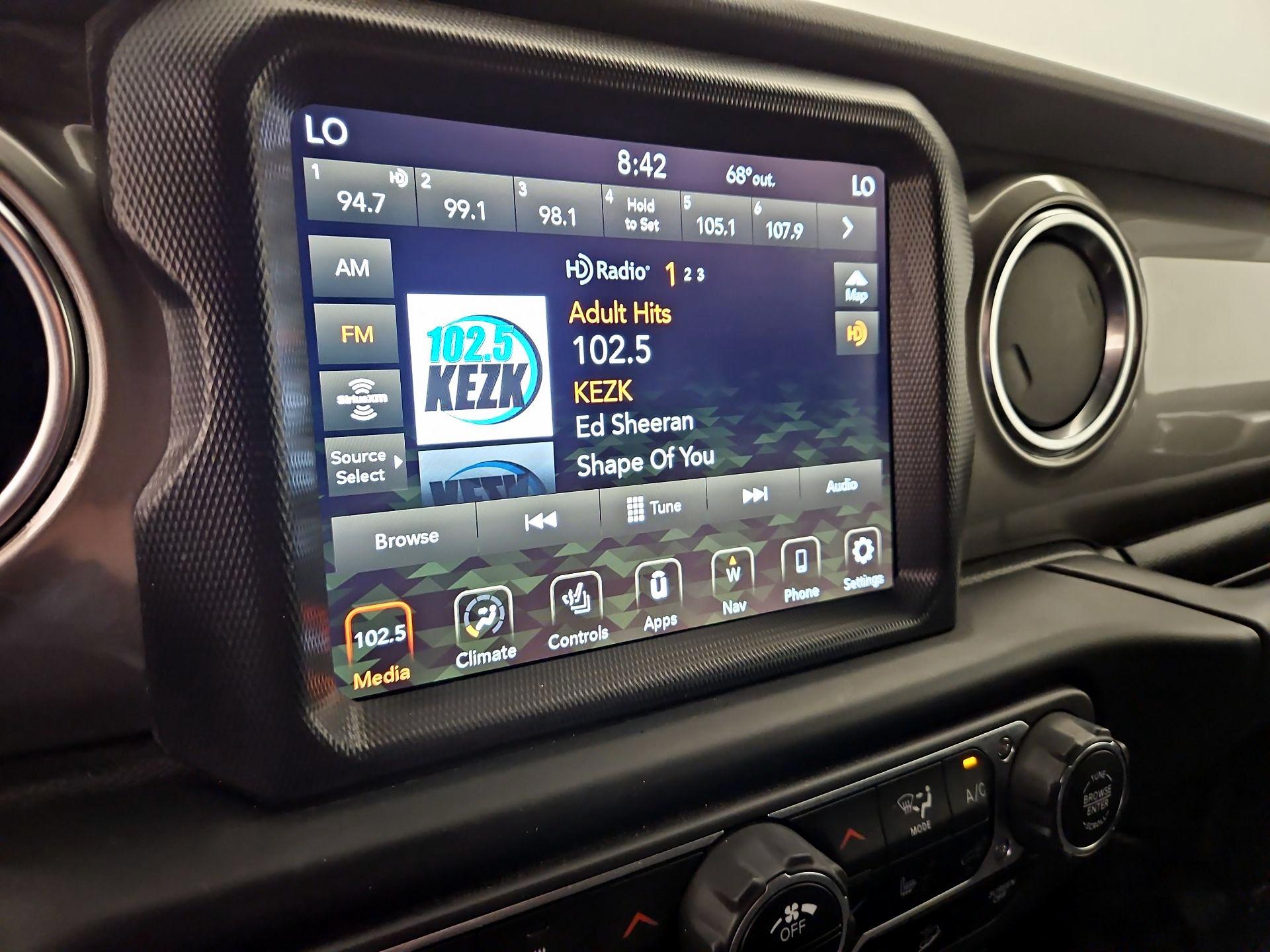 Thumbnail: 2020 Jeep Wrangler - 16