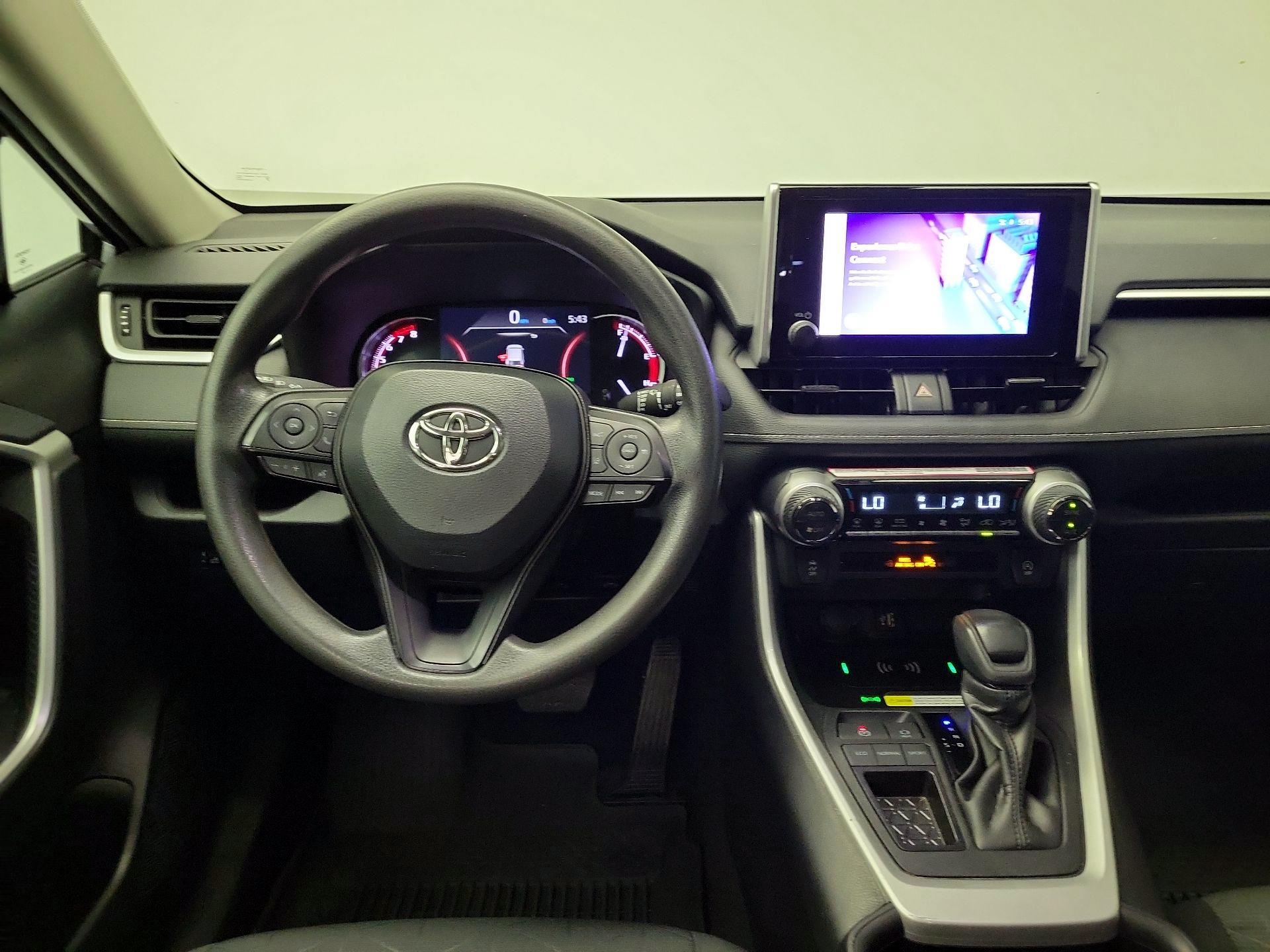 Thumbnail: 2024 Toyota RAV4 - 10