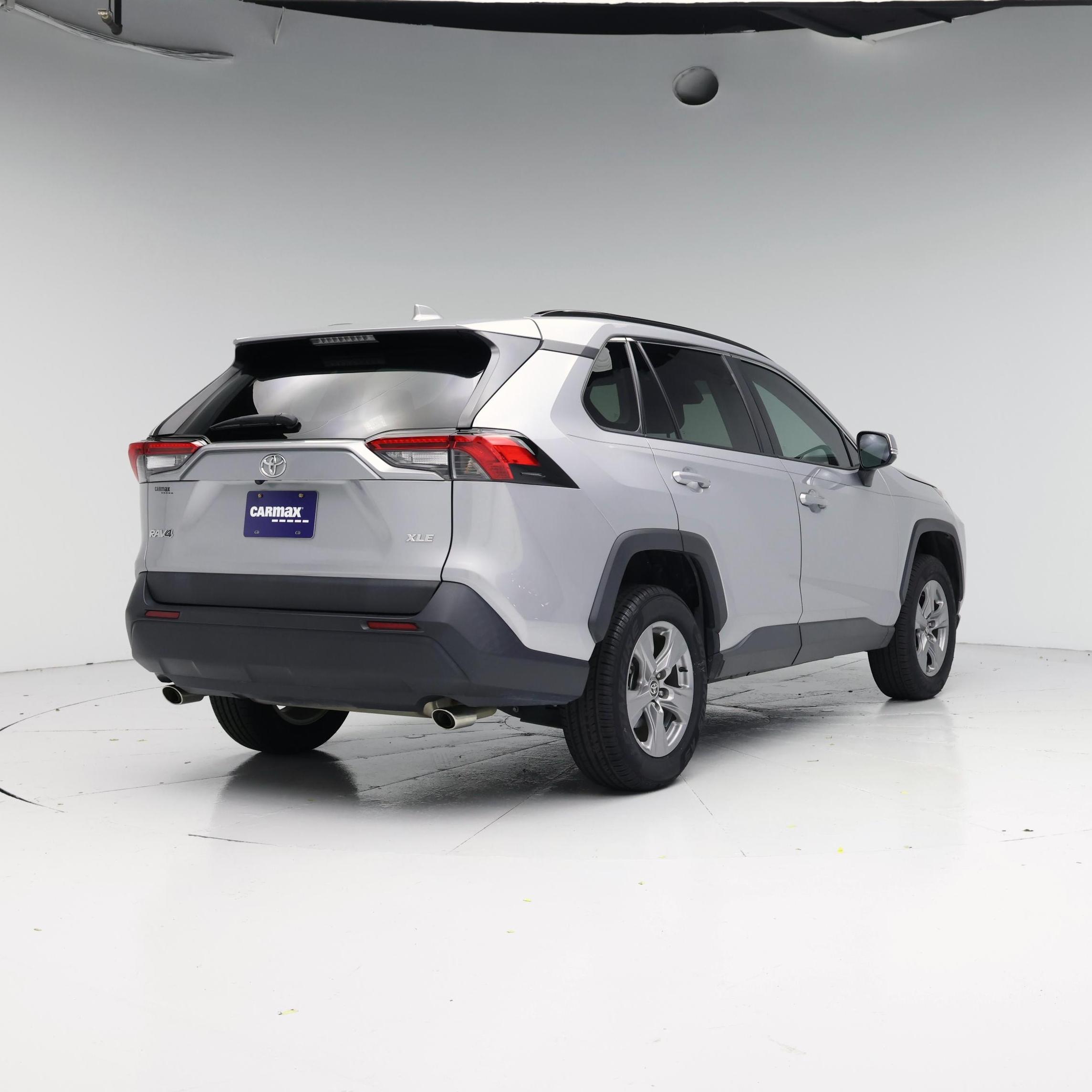 Thumbnail: 2024 Toyota RAV4 - 8