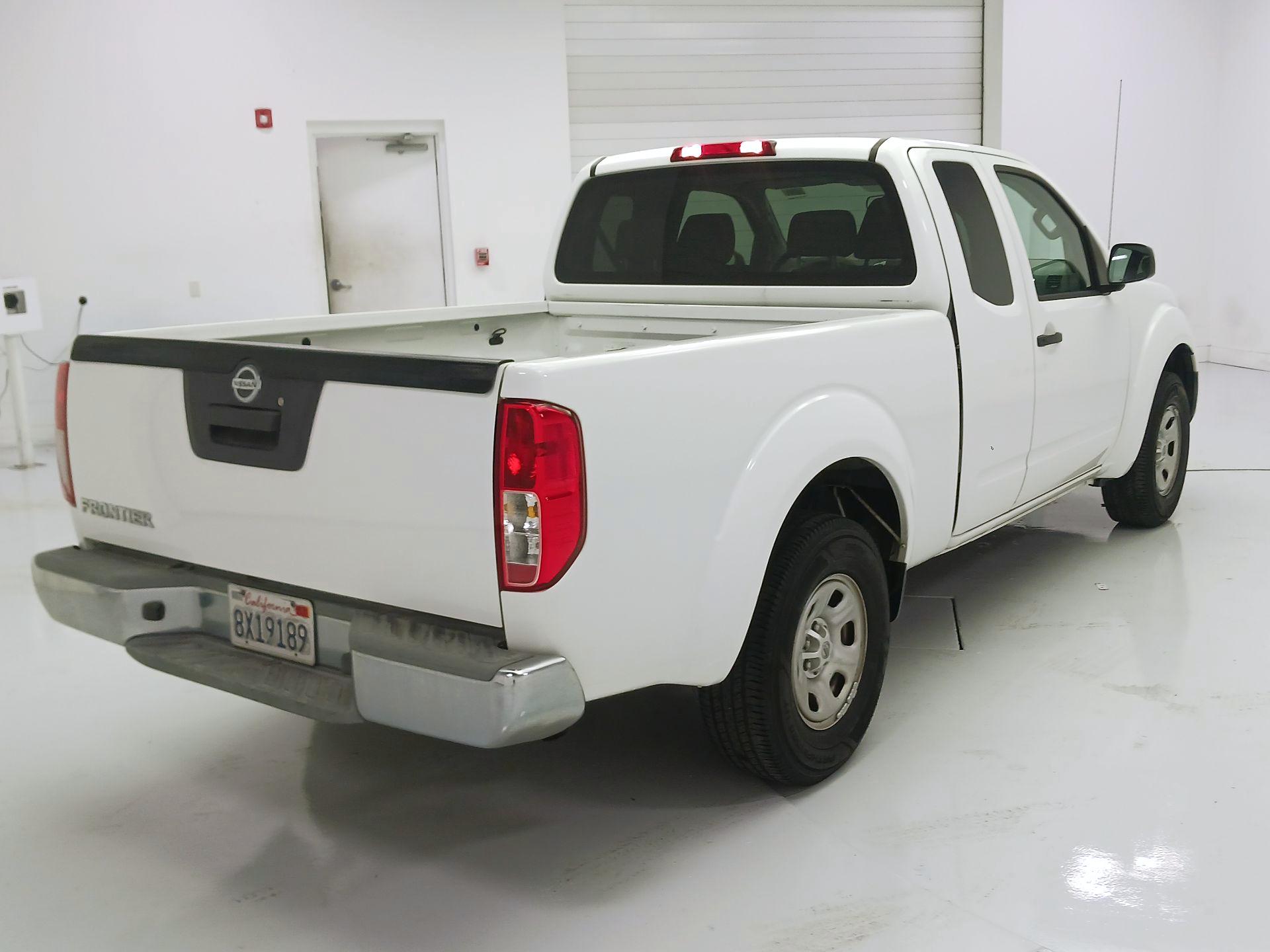 Thumbnail: 2015 Nissan Frontier - 5