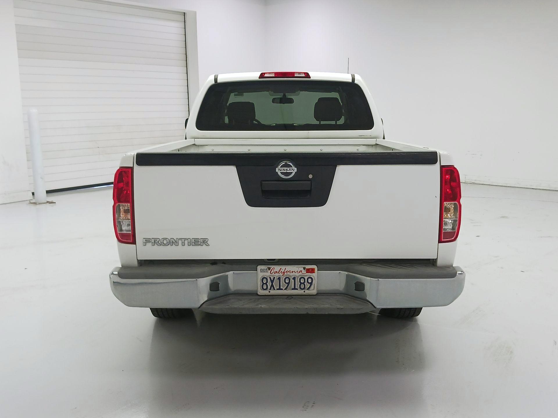 Thumbnail: 2015 Nissan Frontier - 6