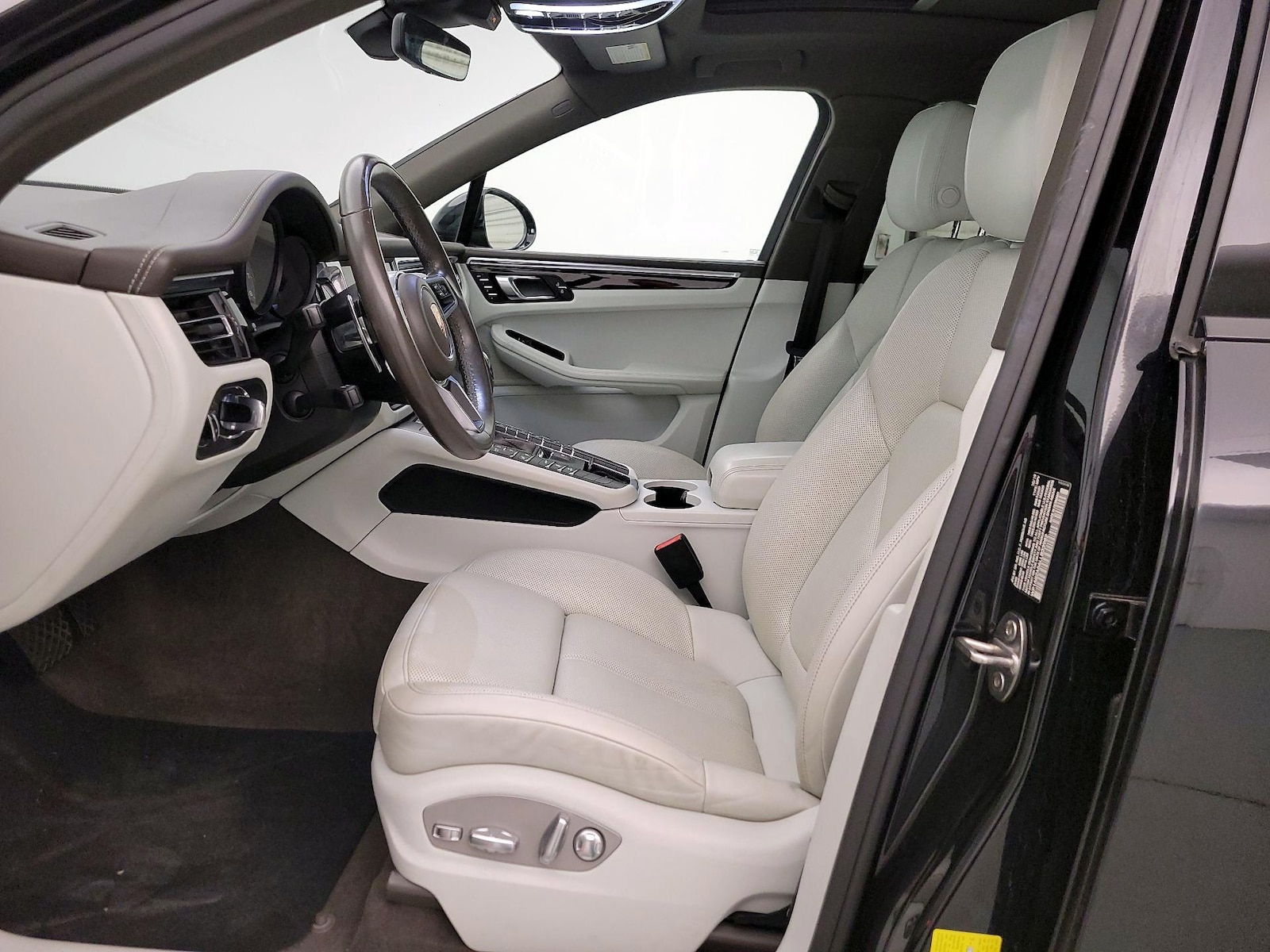 2020 Porsche Macan S - Photo 12