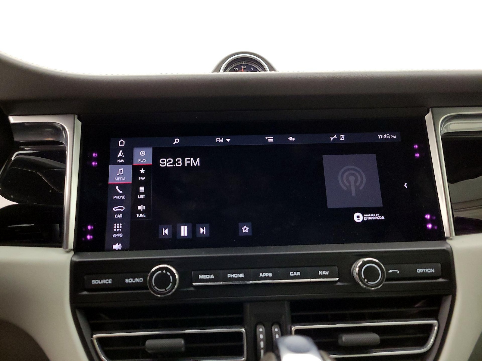 2020 Porsche Macan S - Photo 17