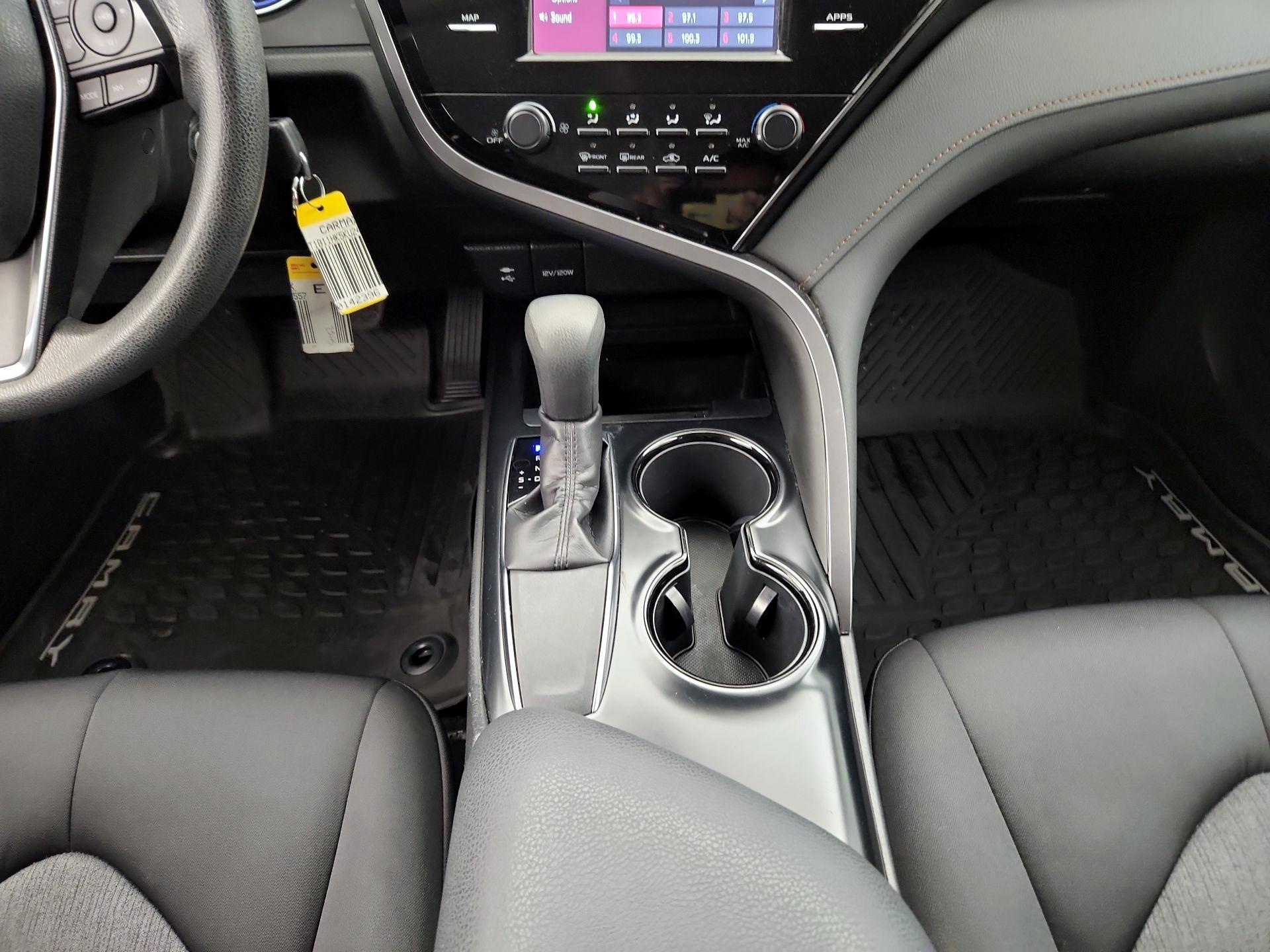 Thumbnail: 2019 Toyota Camry - 17