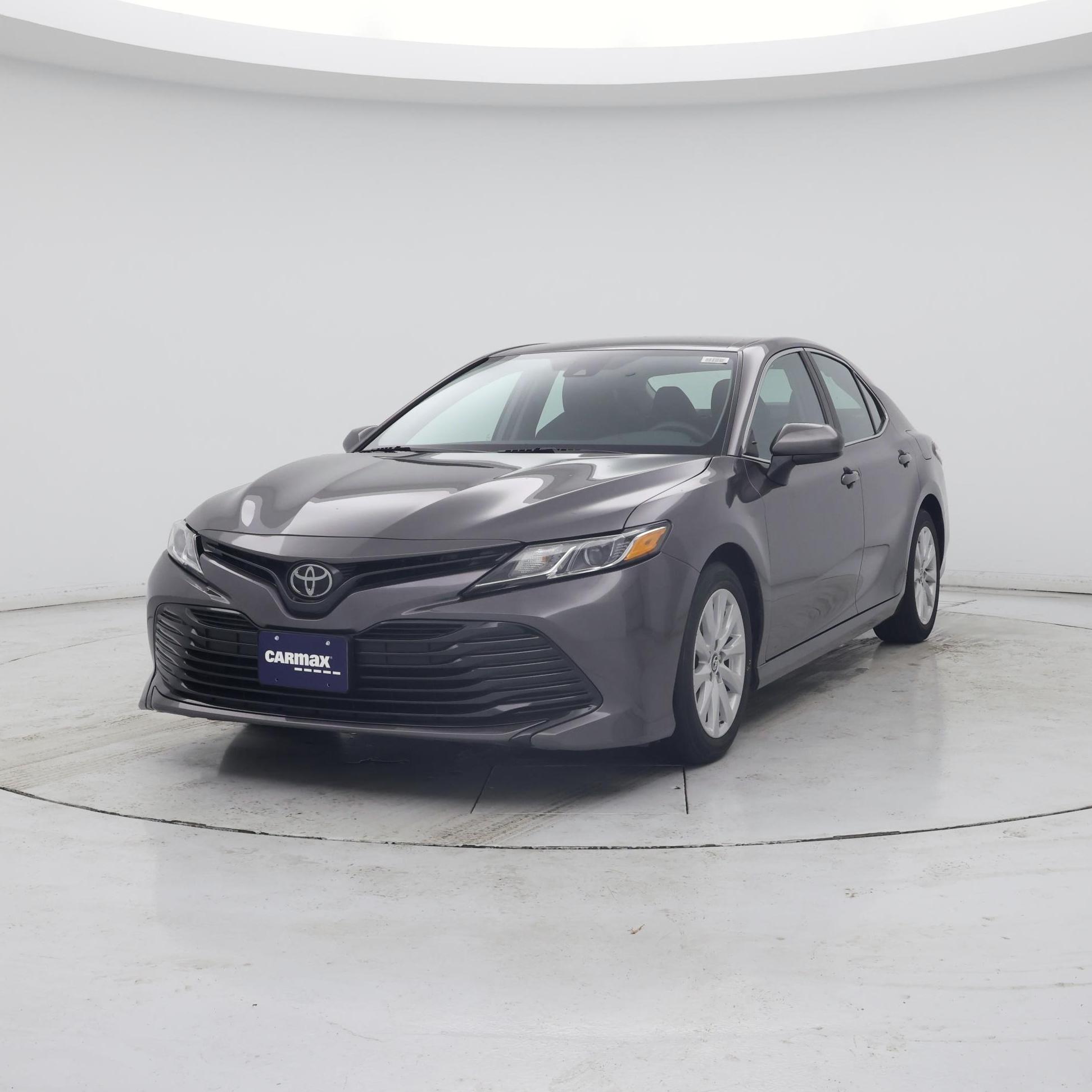 Thumbnail: 2019 Toyota Camry - 4