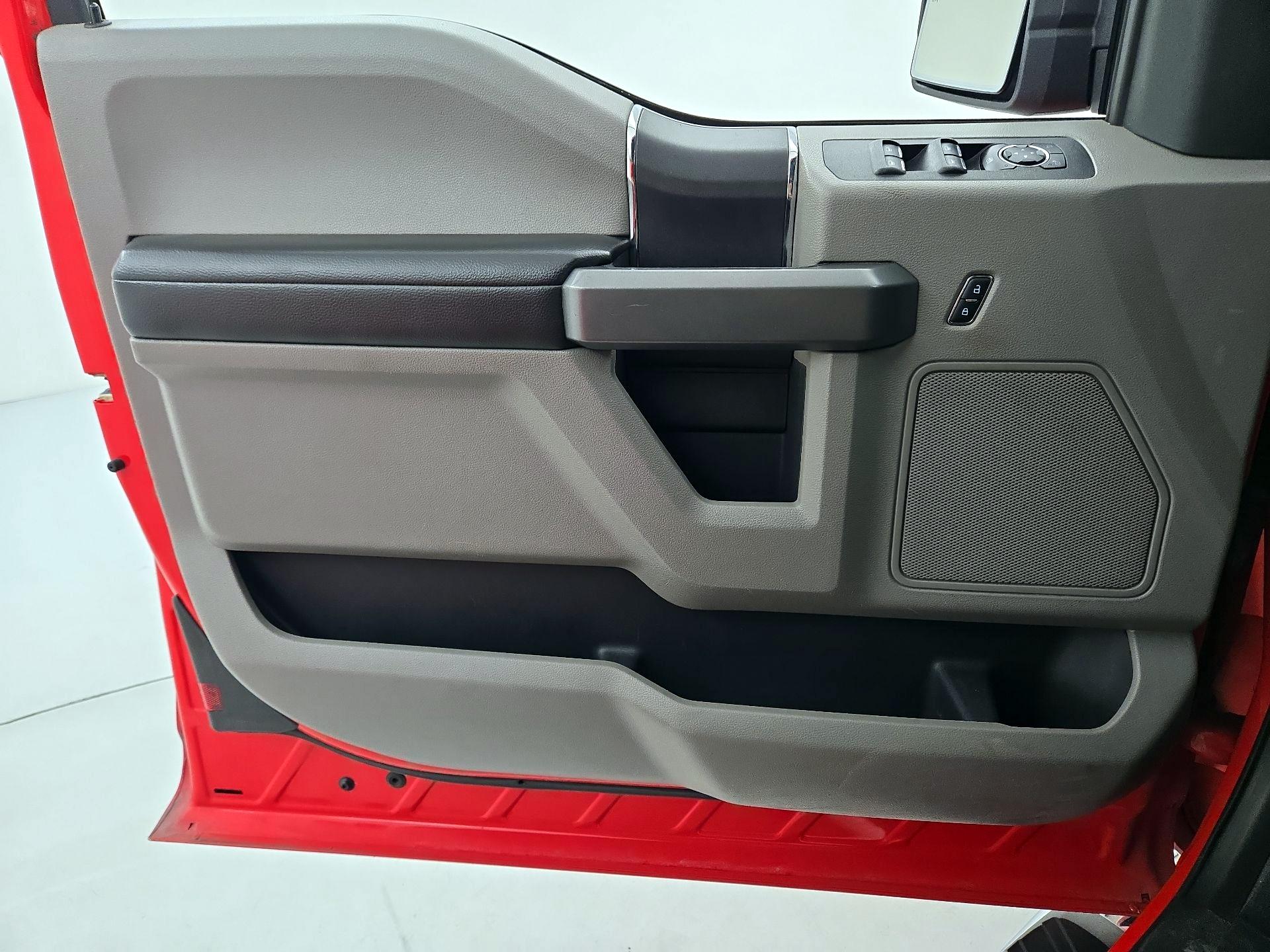 Thumbnail: 2016 Ford F-150 - 12