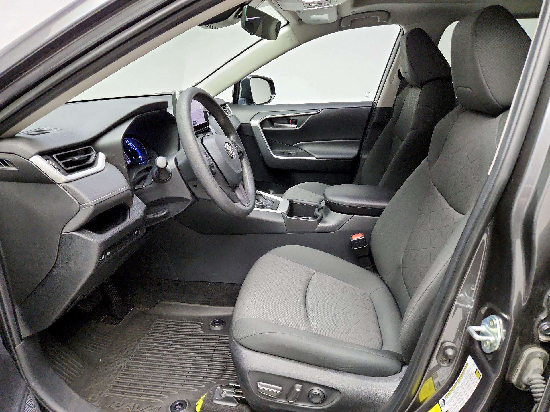 Thumbnail: 2024 Toyota RAV4 - 9