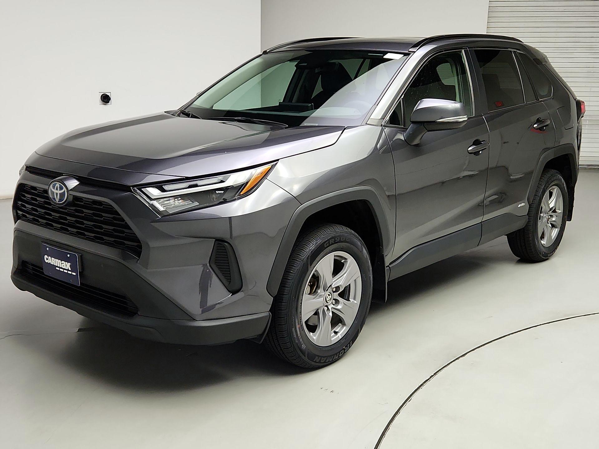Thumbnail: 2024 Toyota RAV4 - 3