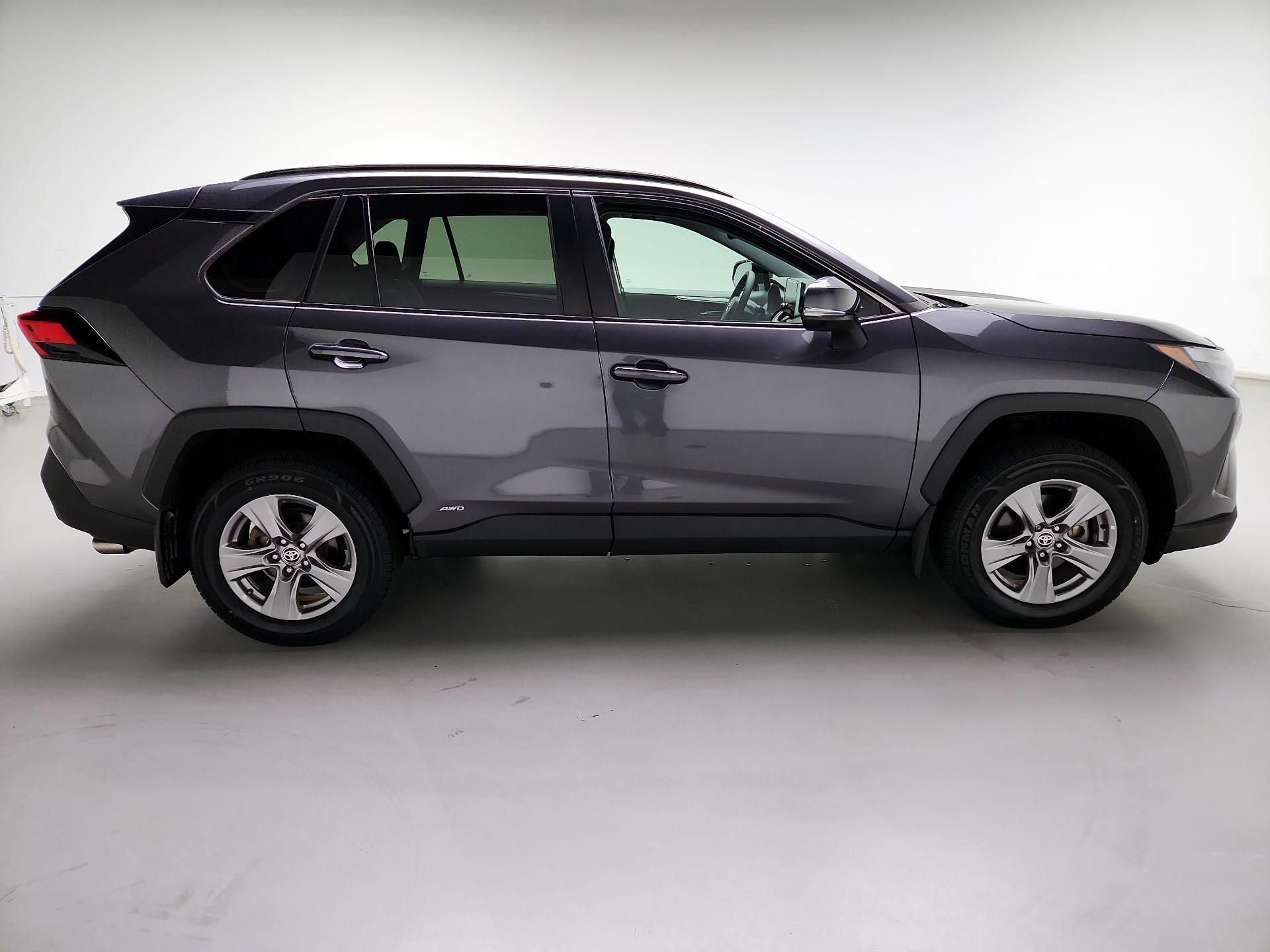 Thumbnail: 2024 Toyota RAV4 - 4