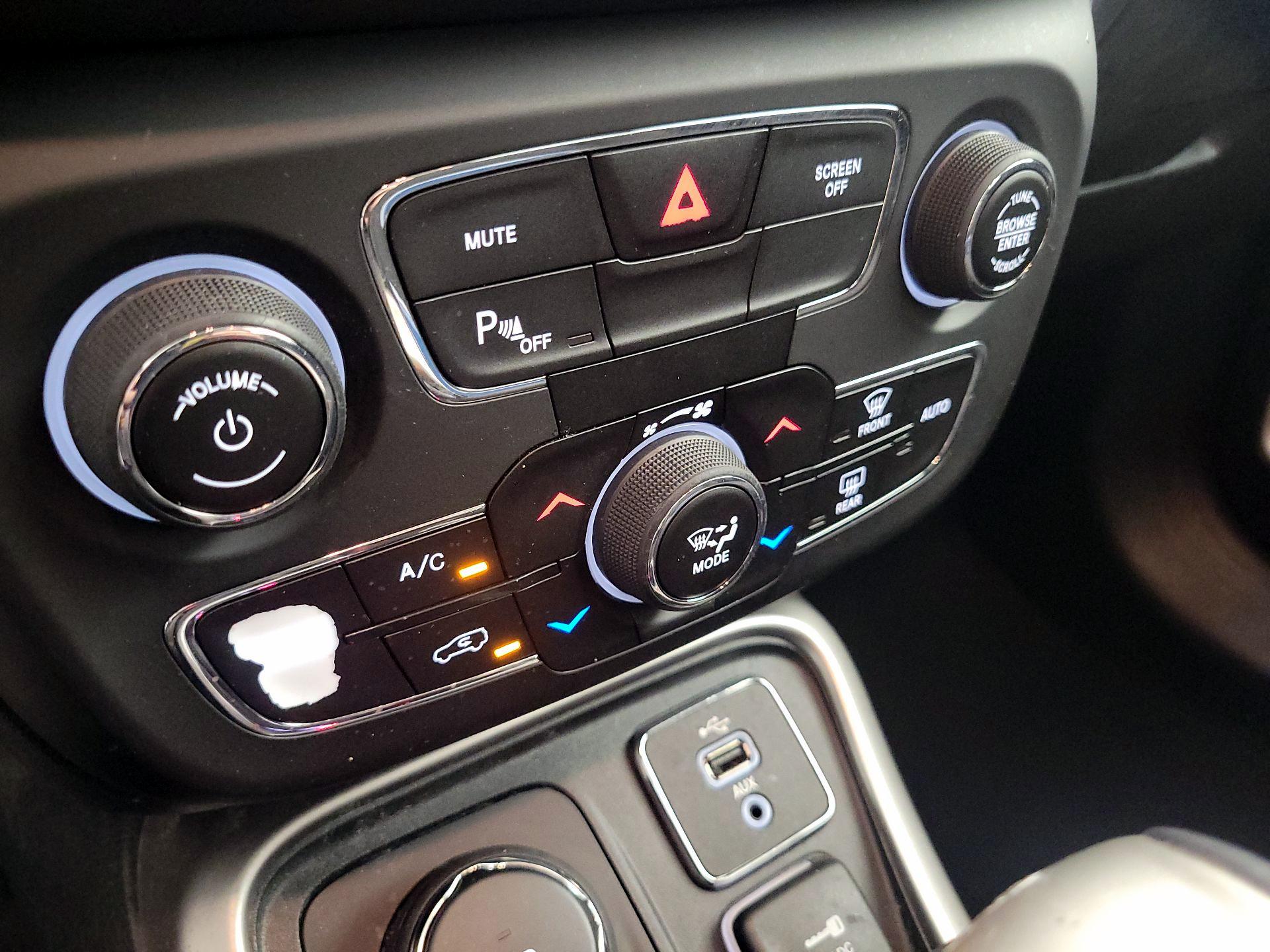 Thumbnail: 2018 Jeep Compass - 16