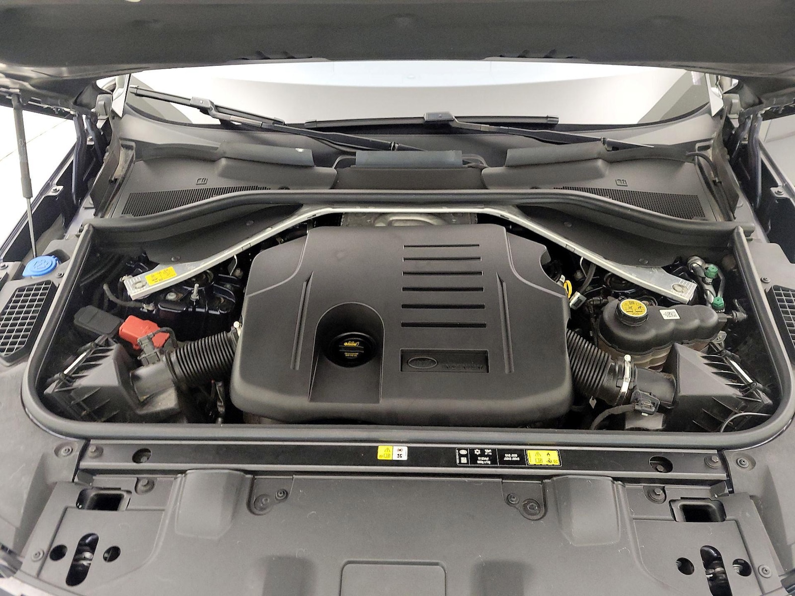 2023 Land Rover Range Rover SE - Photo 24