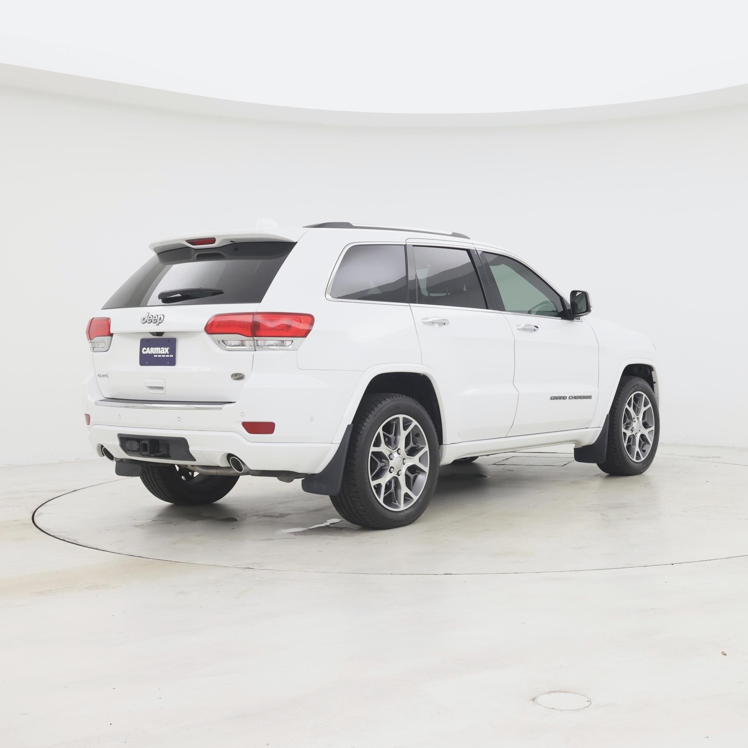 Thumbnail: 2020 Jeep Grand Cherokee - 8