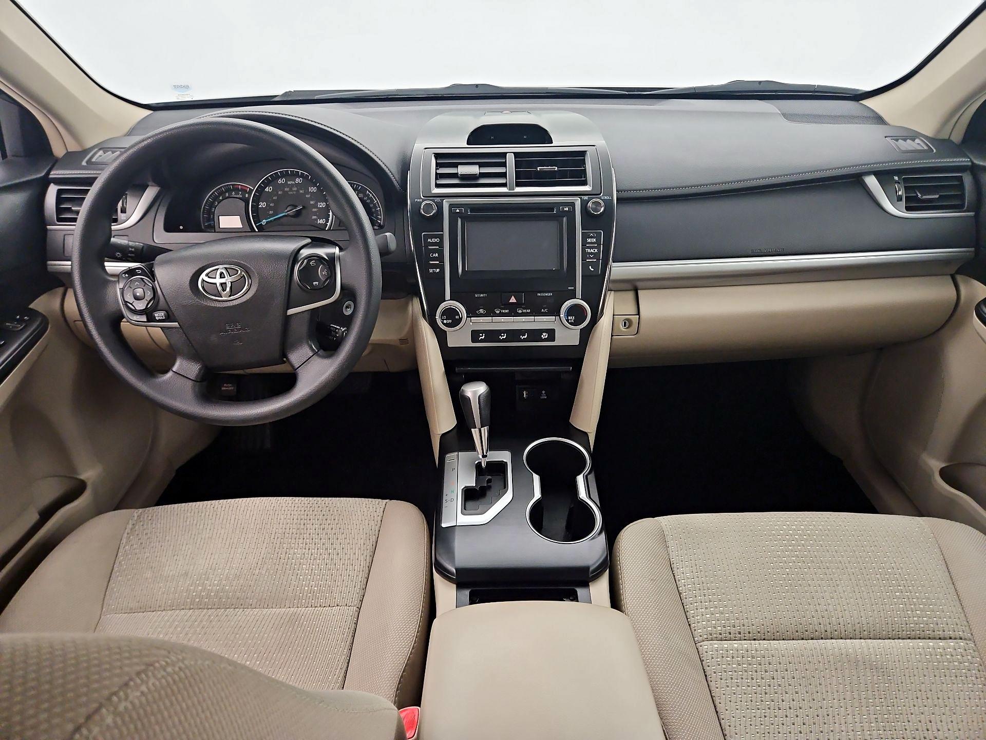 Thumbnail: 2014 Toyota Camry - 9