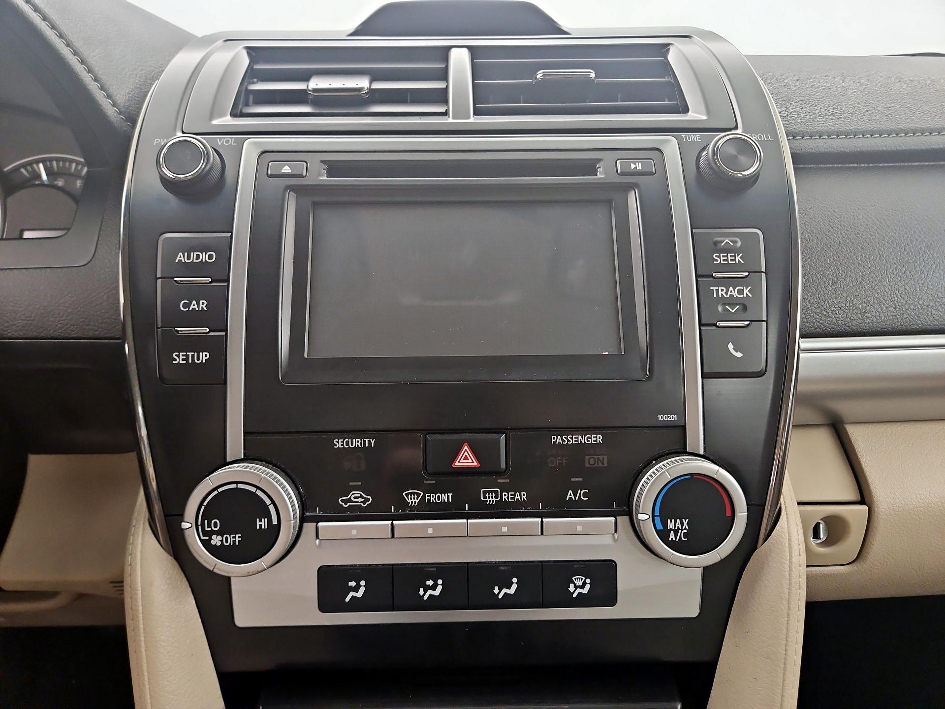 Thumbnail: 2014 Toyota Camry - 15