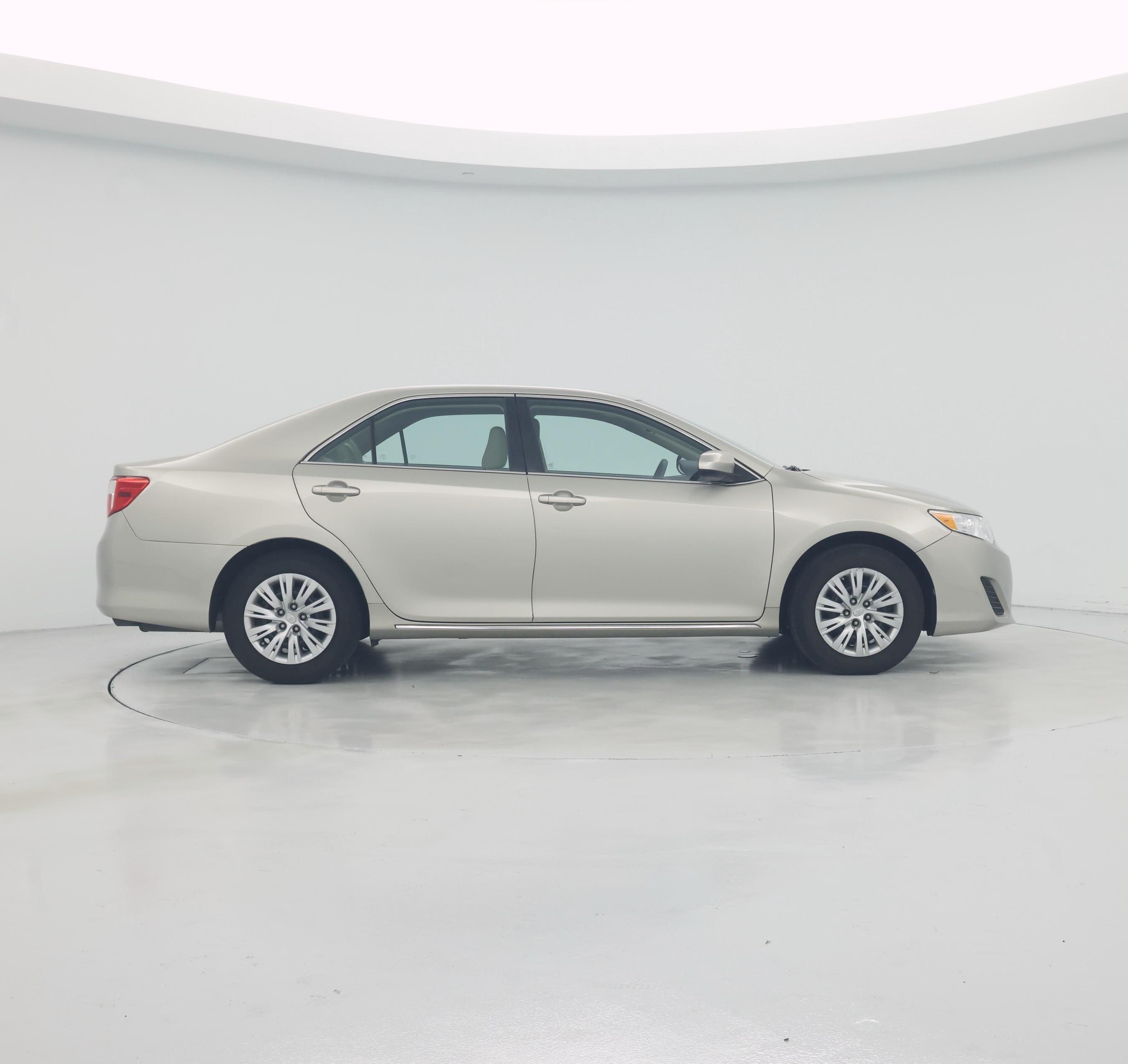 Thumbnail: 2014 Toyota Camry - 7