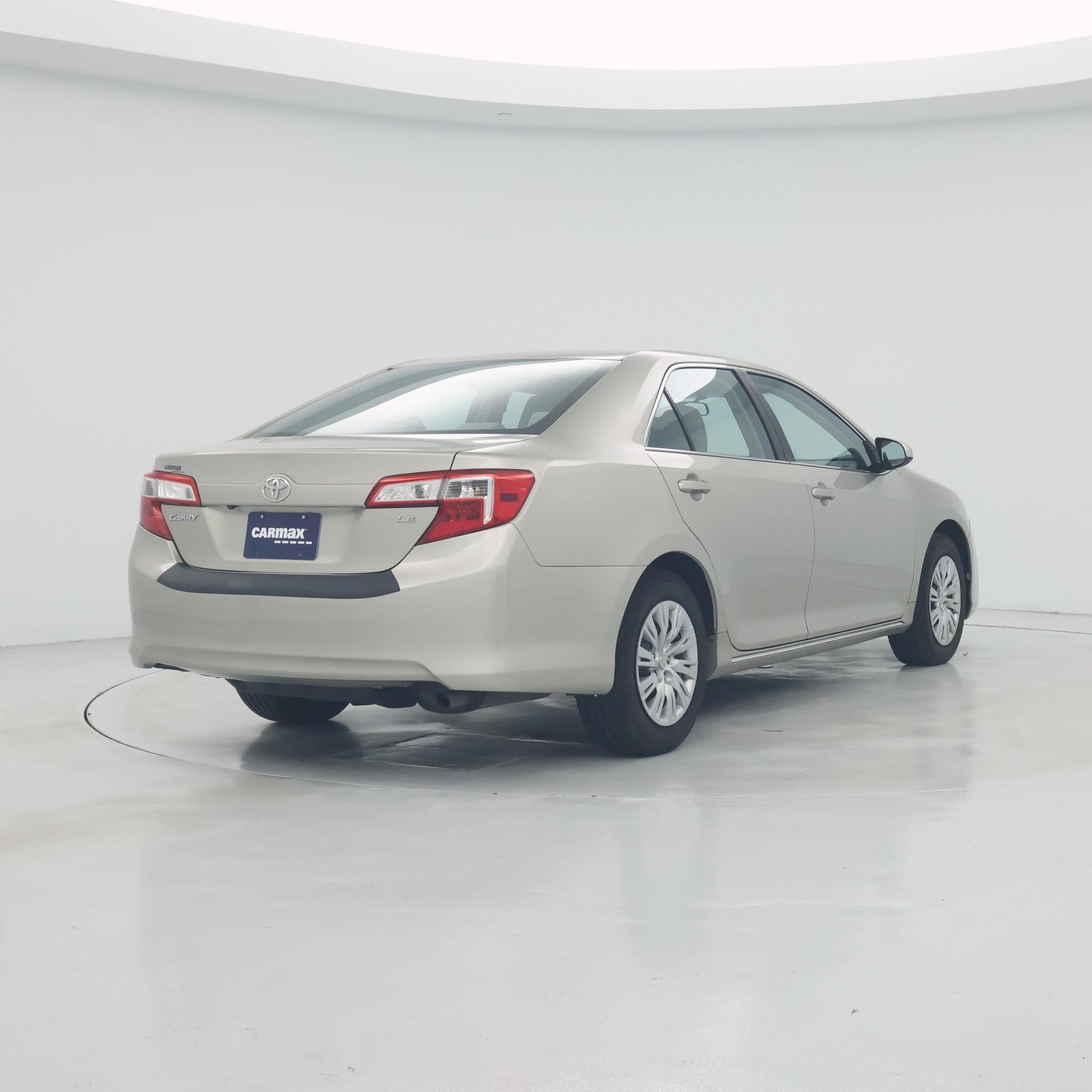 Thumbnail: 2014 Toyota Camry - 8