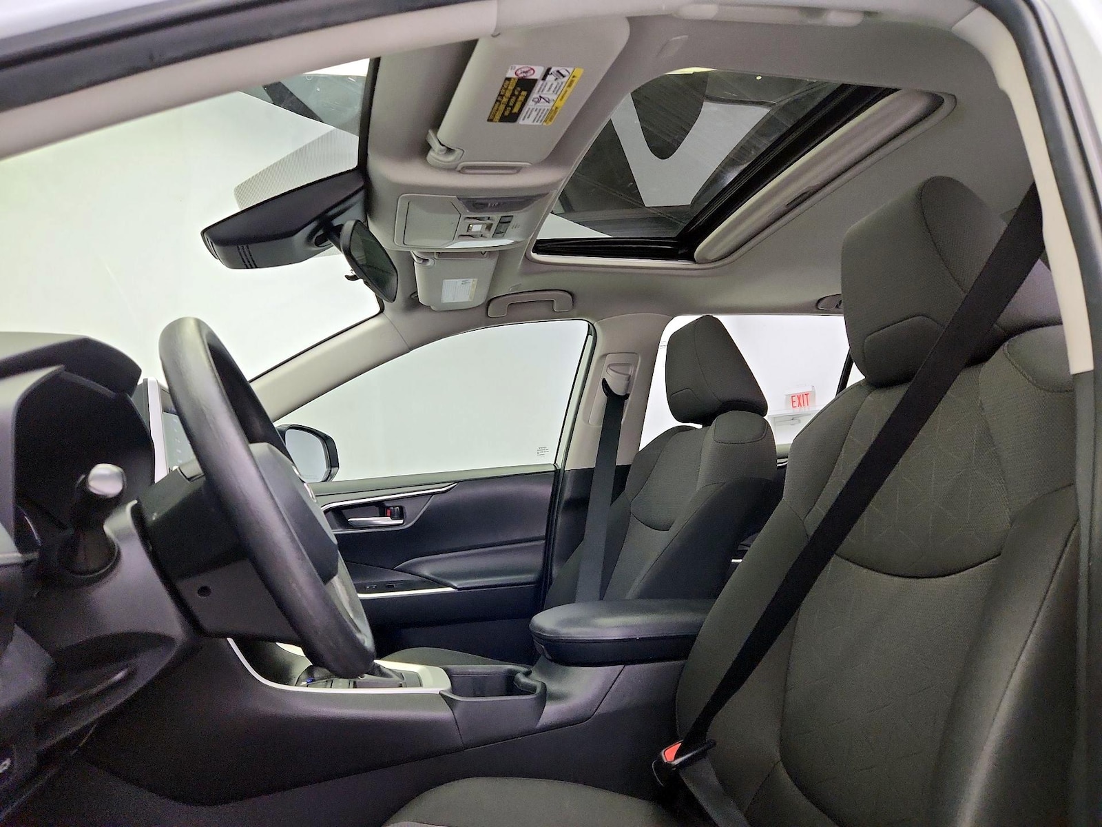 Sunroof(s) & Overhead Airbags