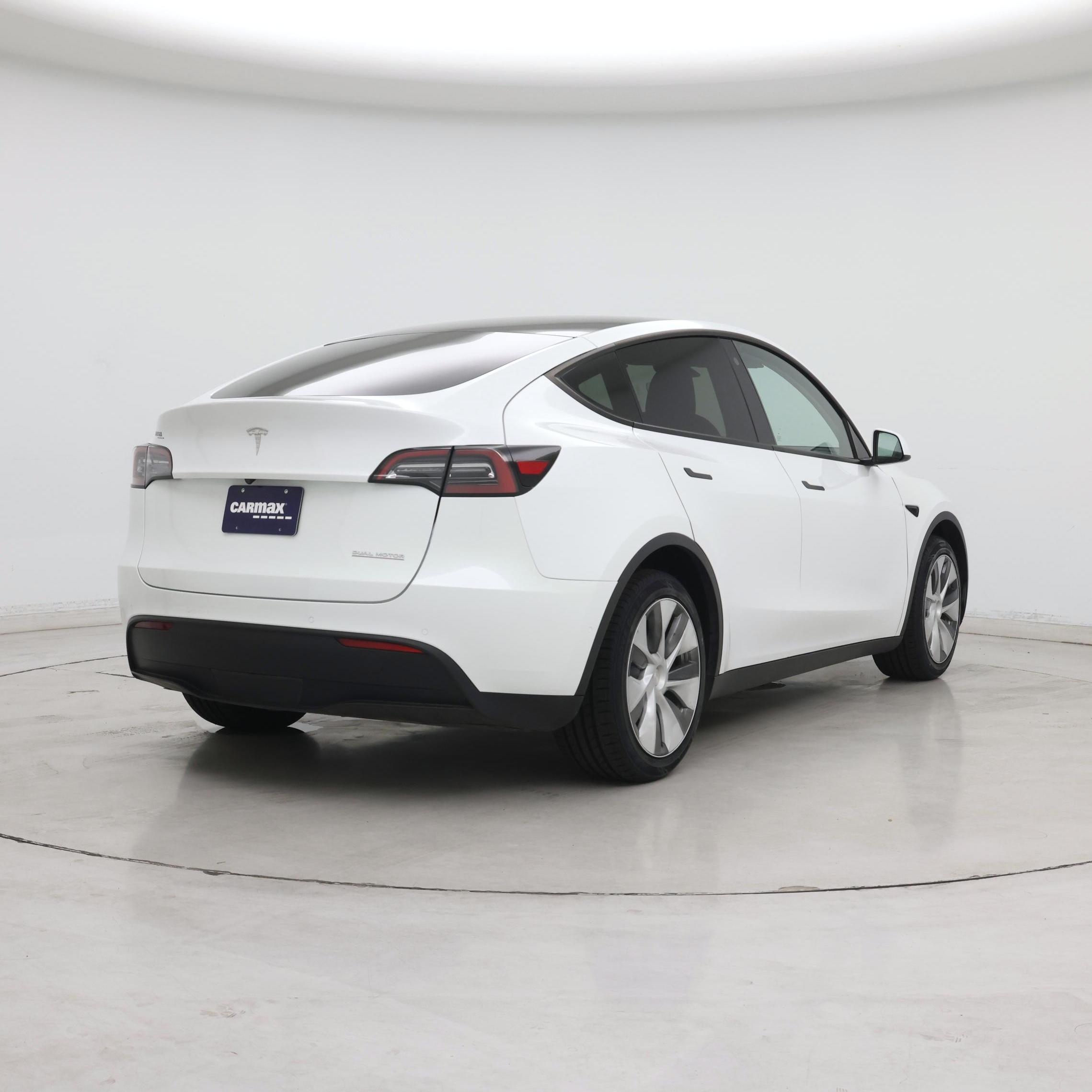 Thumbnail: 2022 Tesla Model Y - 8