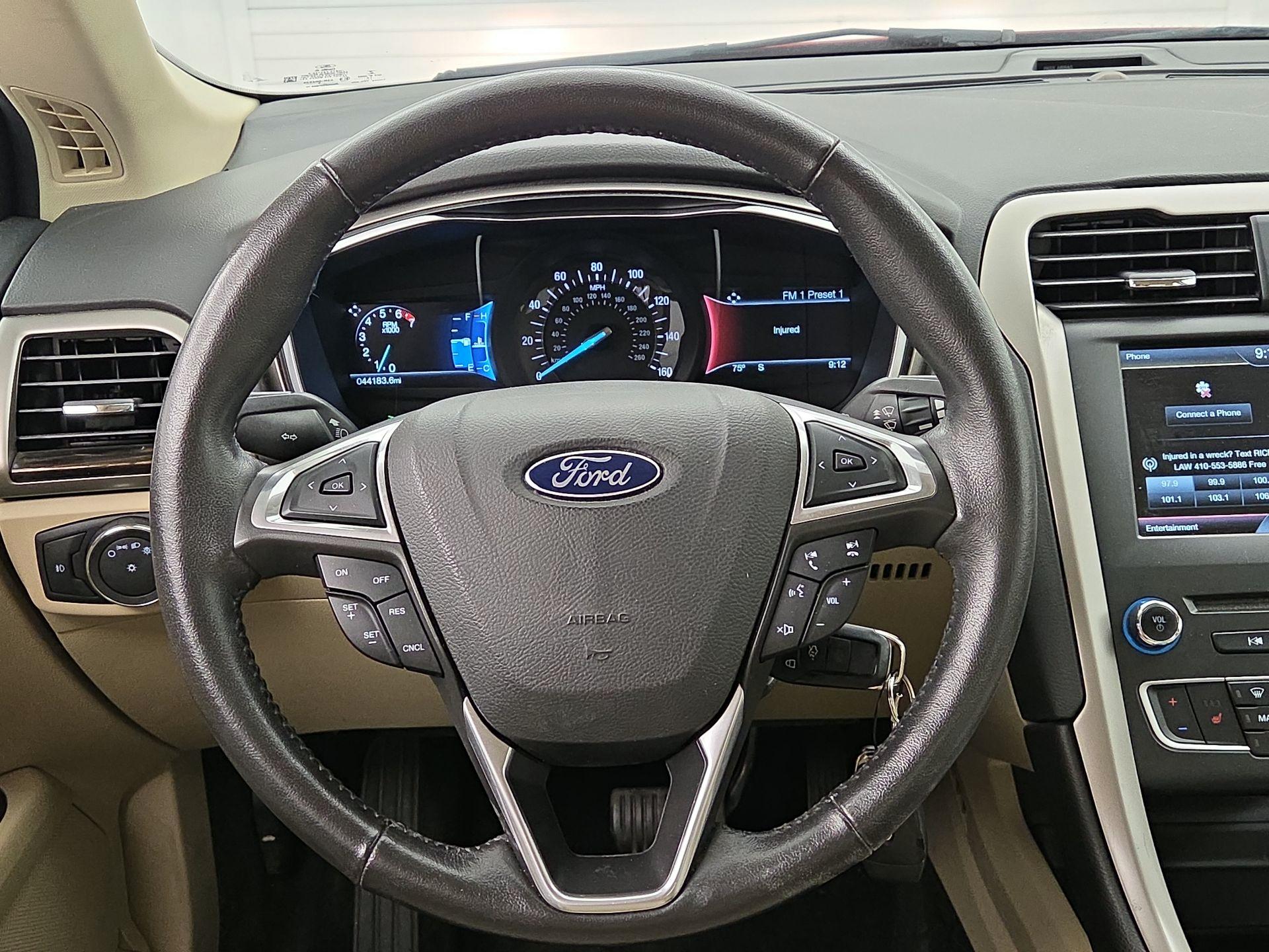 Thumbnail: 2016 Ford Fusion - 10