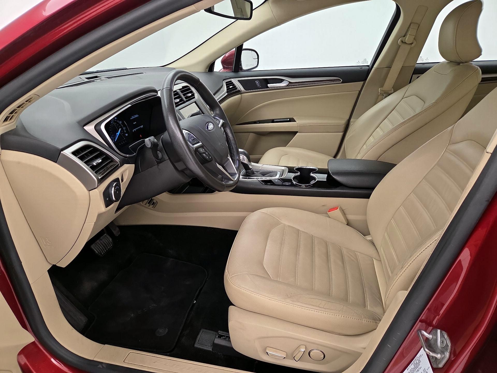 Thumbnail: 2016 Ford Fusion - 11