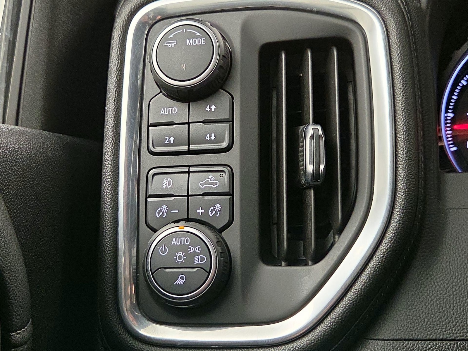 2021 Chevrolet Silverado 2500HD LT - Photo 14