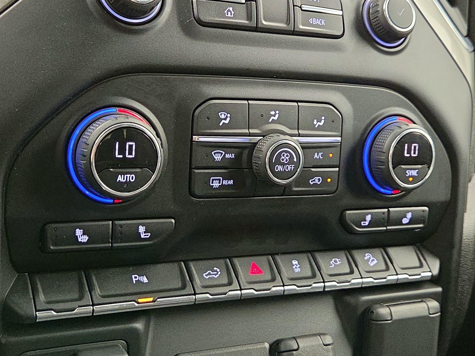 2021 Chevrolet Silverado 2500HD LT - Photo 18