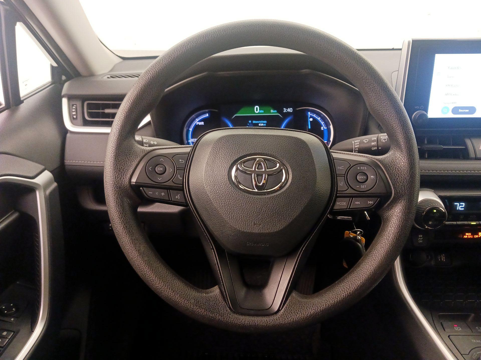 Thumbnail: 2025 Toyota RAV4 - 10