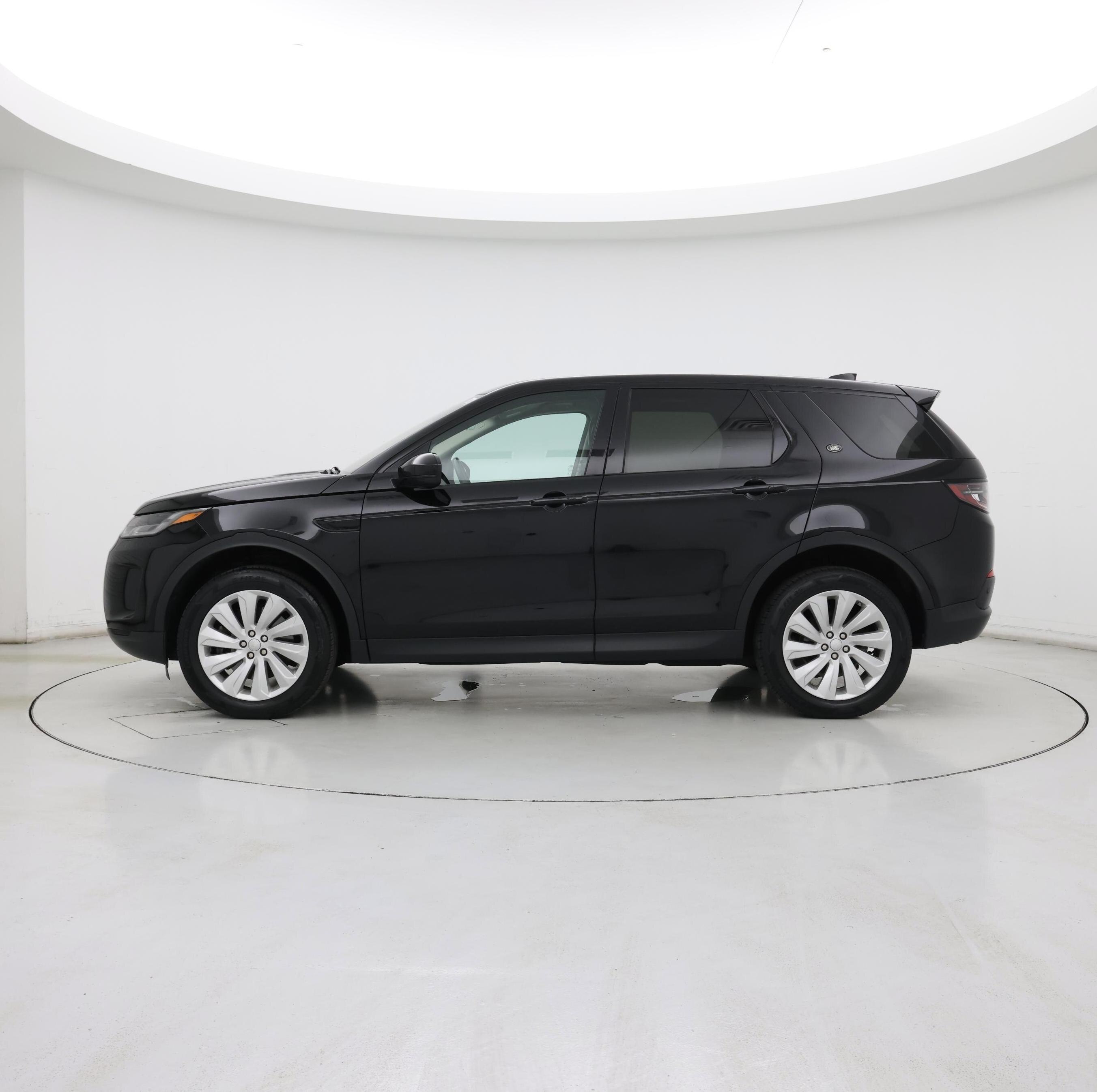 Thumbnail: 2020 Land Rover Discovery Sport - 3