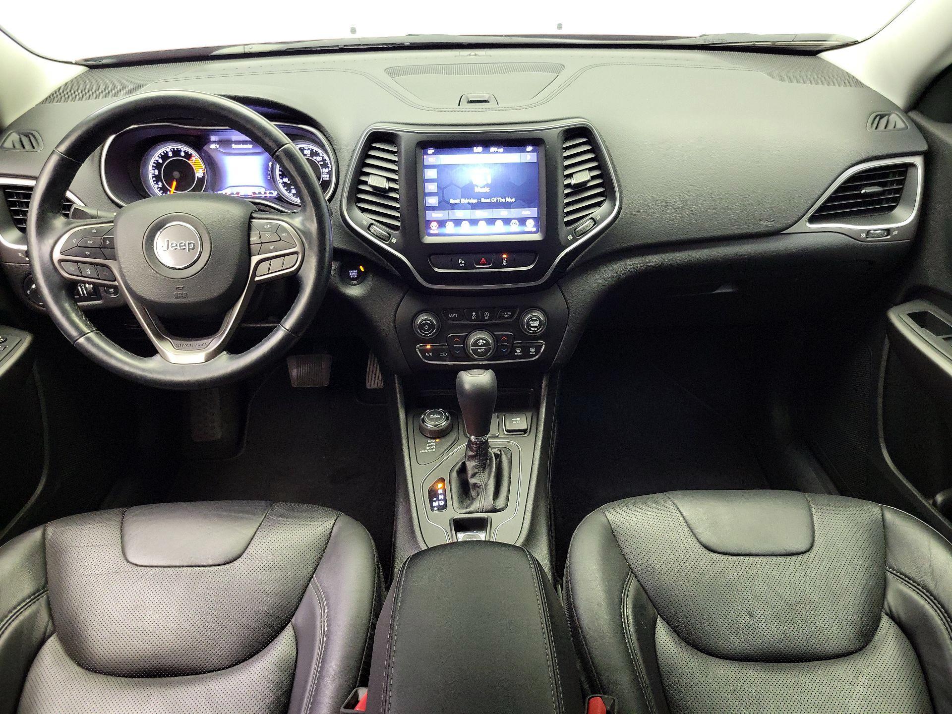 Thumbnail: 2021 Jeep Cherokee - 9